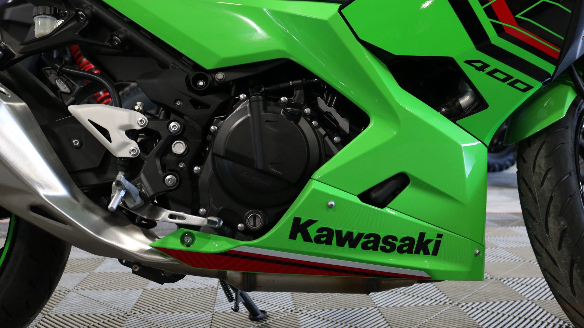 2023 Kawasaki Ninja 400 ABS KRT Edition in Ames, Iowa - Photo 15