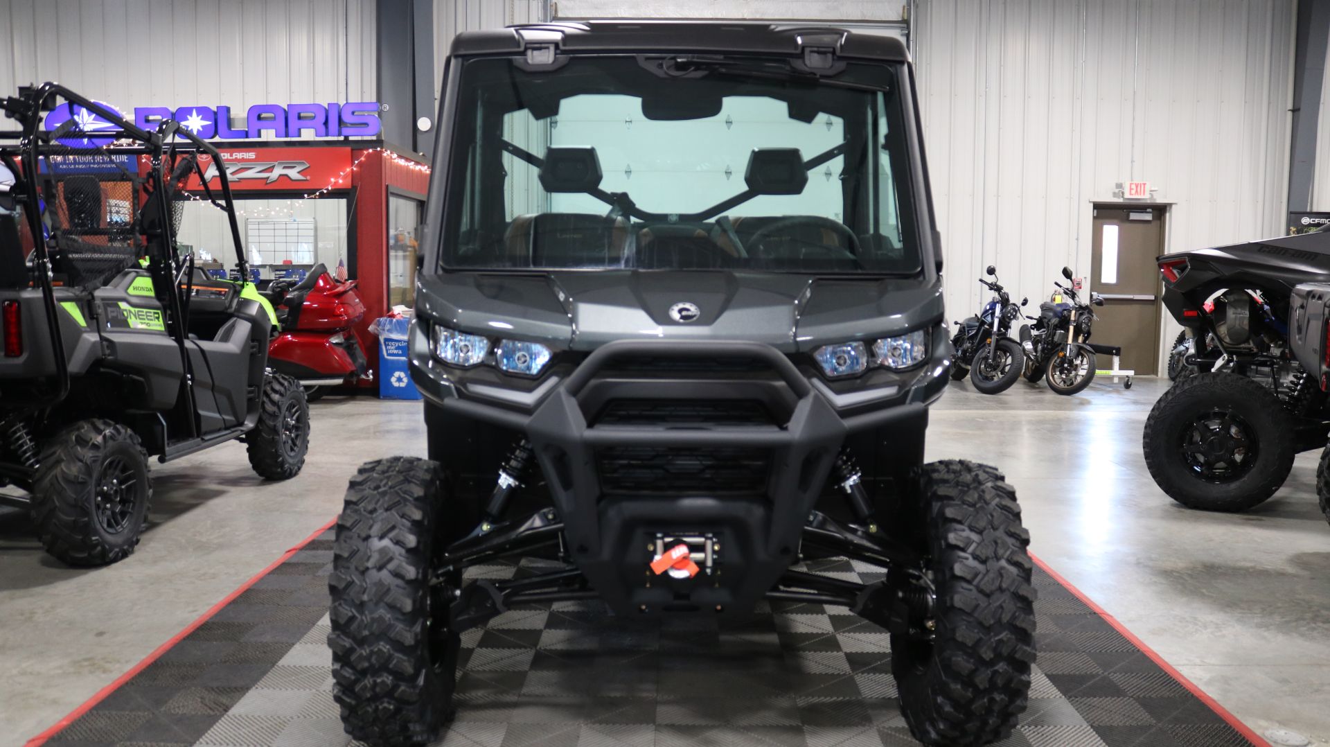 2024 Can-Am Defender Limited HD10 in Ames, Iowa - Photo 2