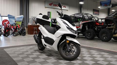 2022 Honda PCX150 in Ames, Iowa - Photo 3