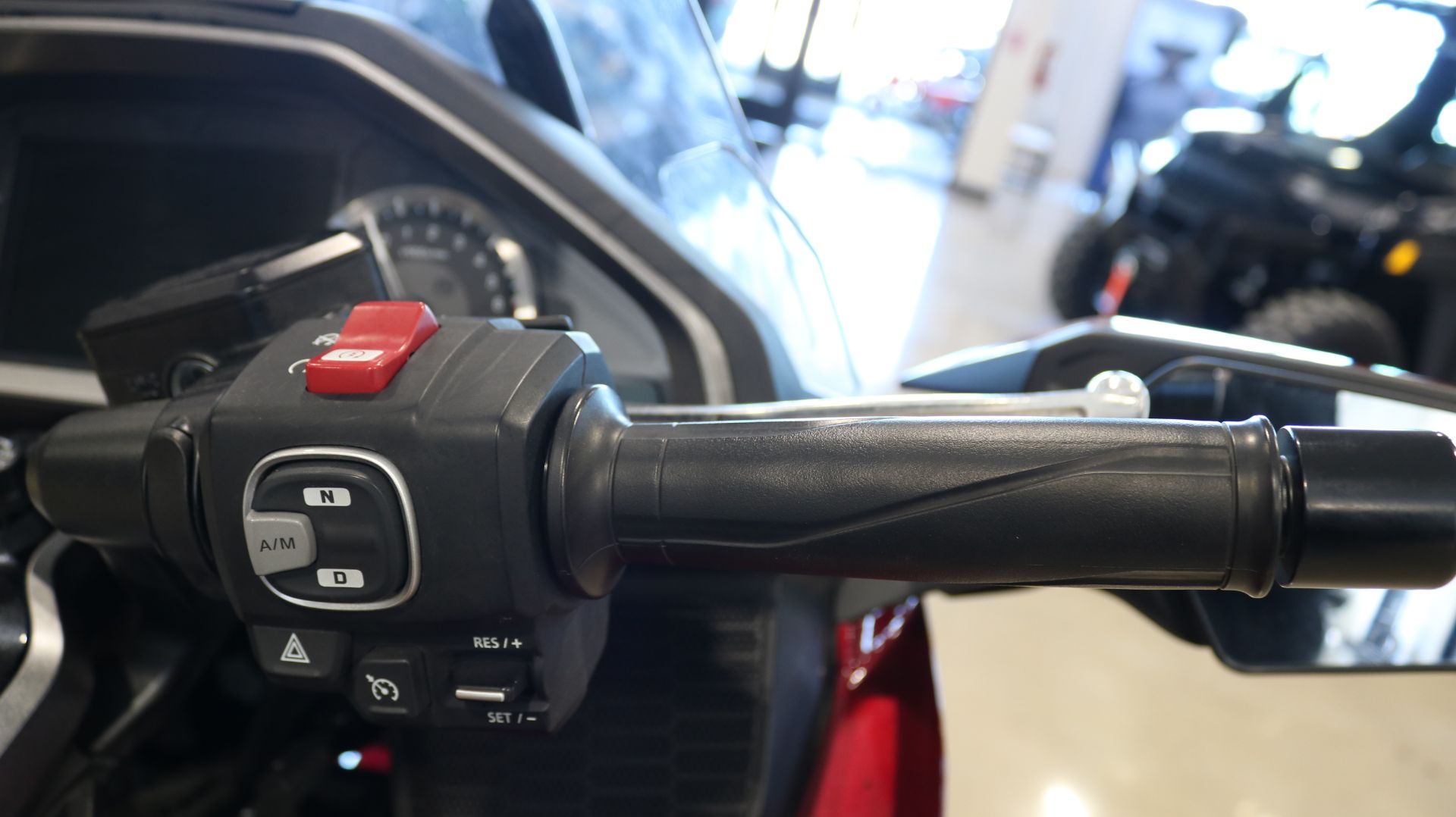 2020 Honda Gold Wing Tour Automatic DCT in Ames, Iowa - Photo 12