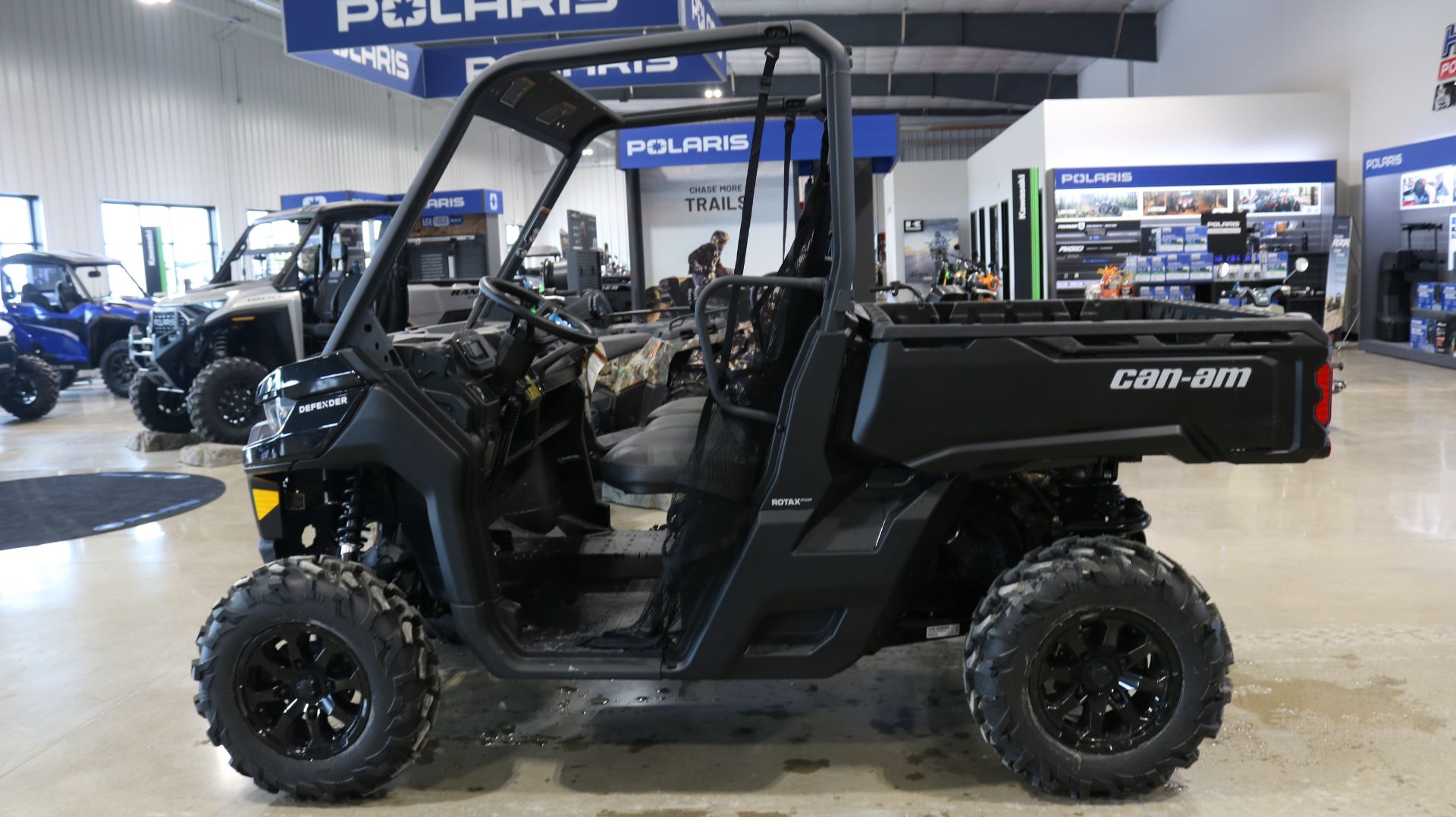 2024 Can-Am Defender DPS HD10 in Ames, Iowa - Photo 6