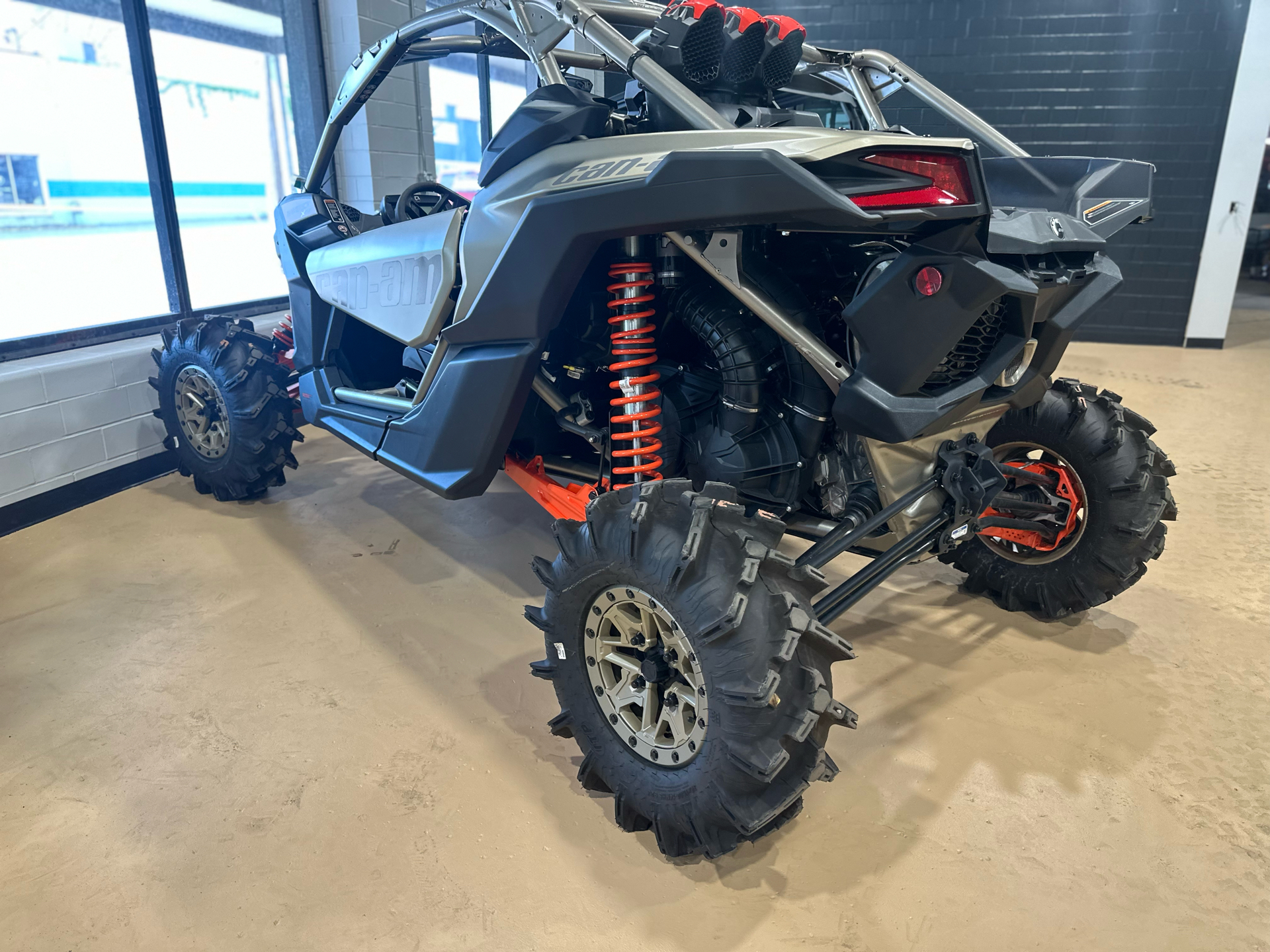 2023 Can-Am Maverick X3 X MR Turbo RR in New Martinsville, West Virginia - Photo 4