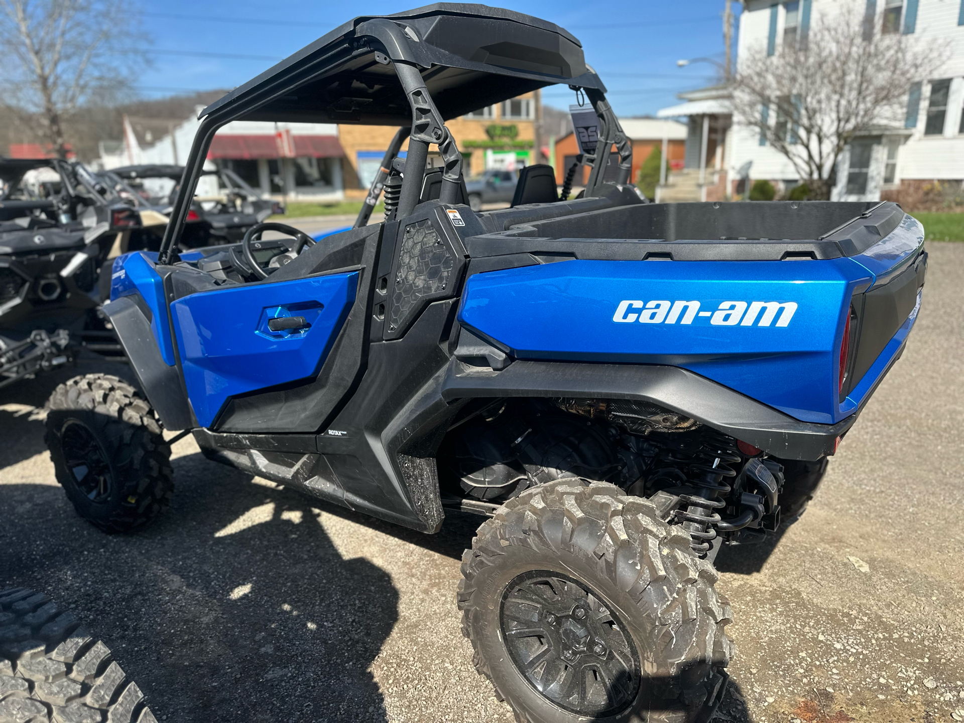 2023 Can-Am Commander XT 1000R in New Martinsville, West Virginia - Photo 3