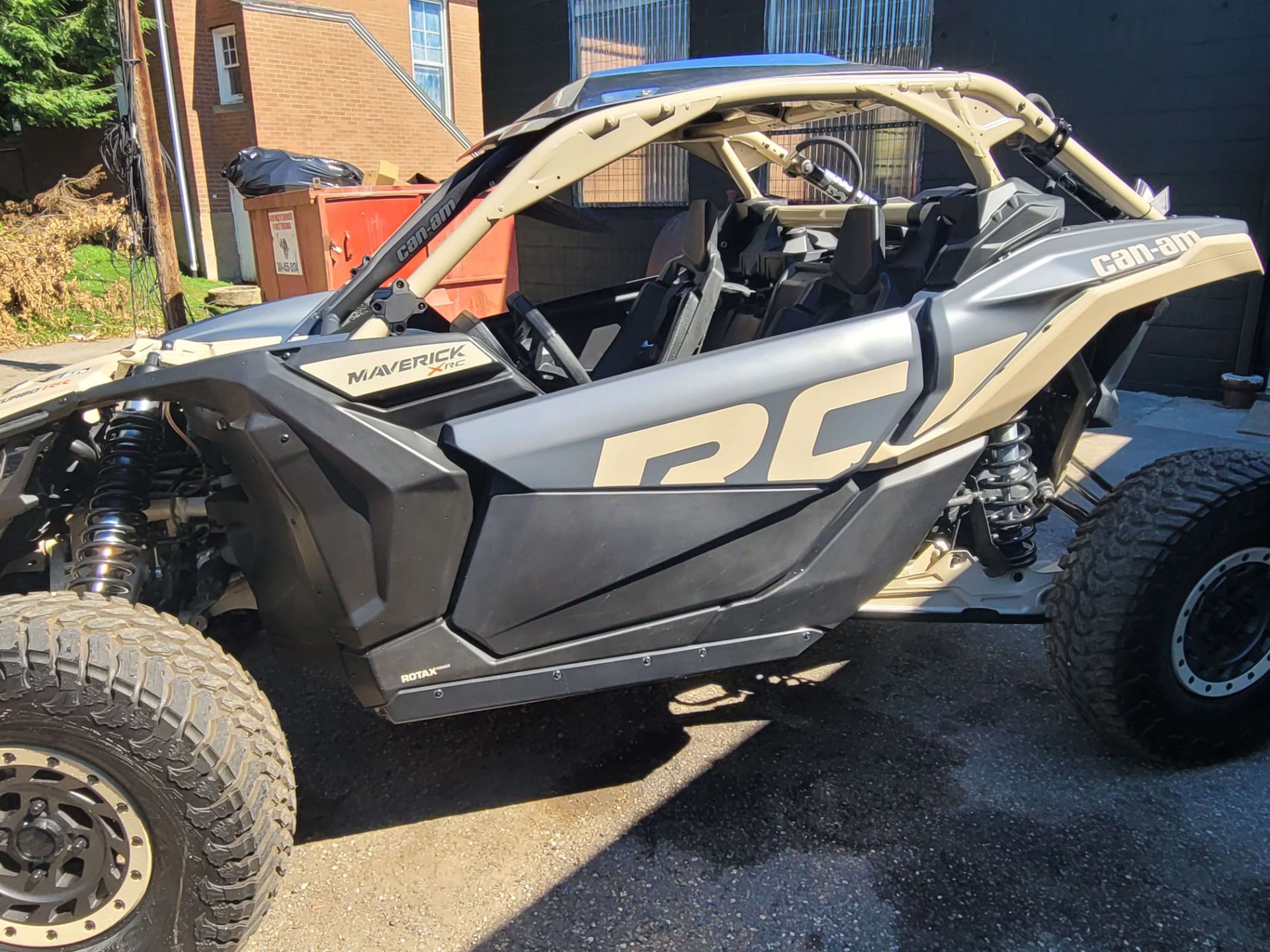 2023 Can-Am Maverick X3 X RC Turbo RR 72 in New Martinsville, West Virginia - Photo 2