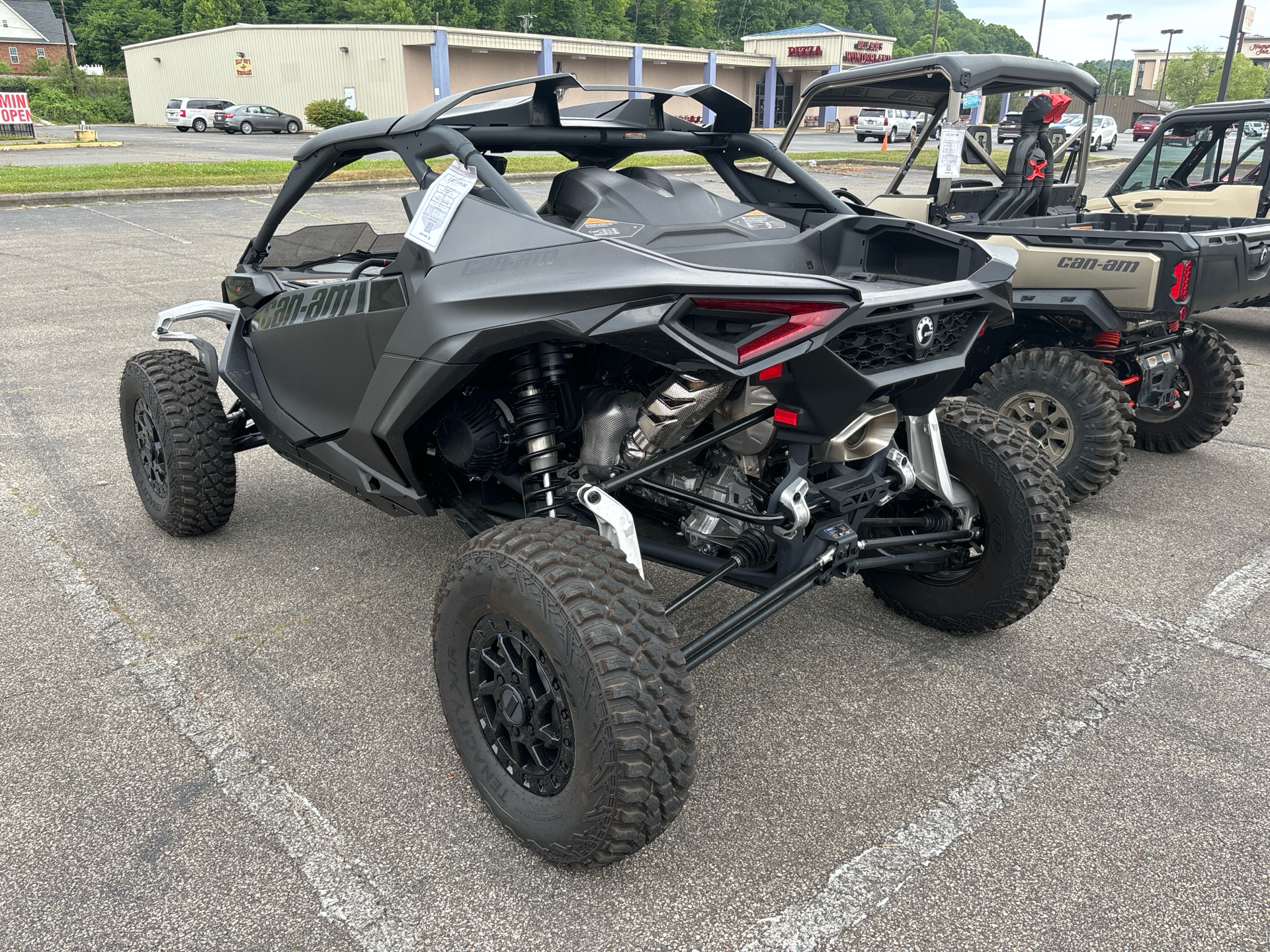 2024 Can-Am Maverick R X RS in Barboursville, West Virginia - Photo 7