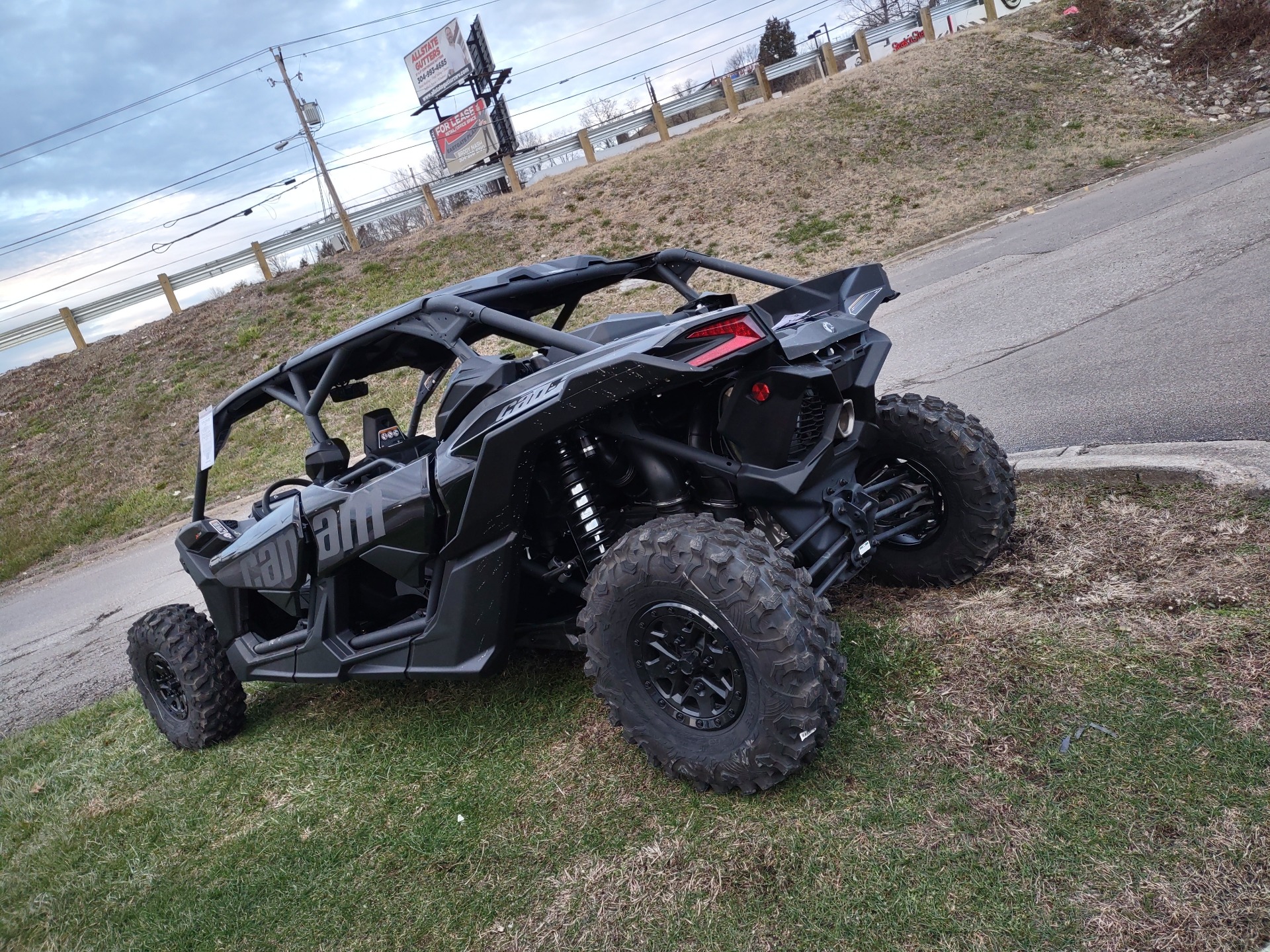 2023 Can-Am Maverick X3 Max X DS Turbo RR 64 in Barboursville, West Virginia - Photo 3