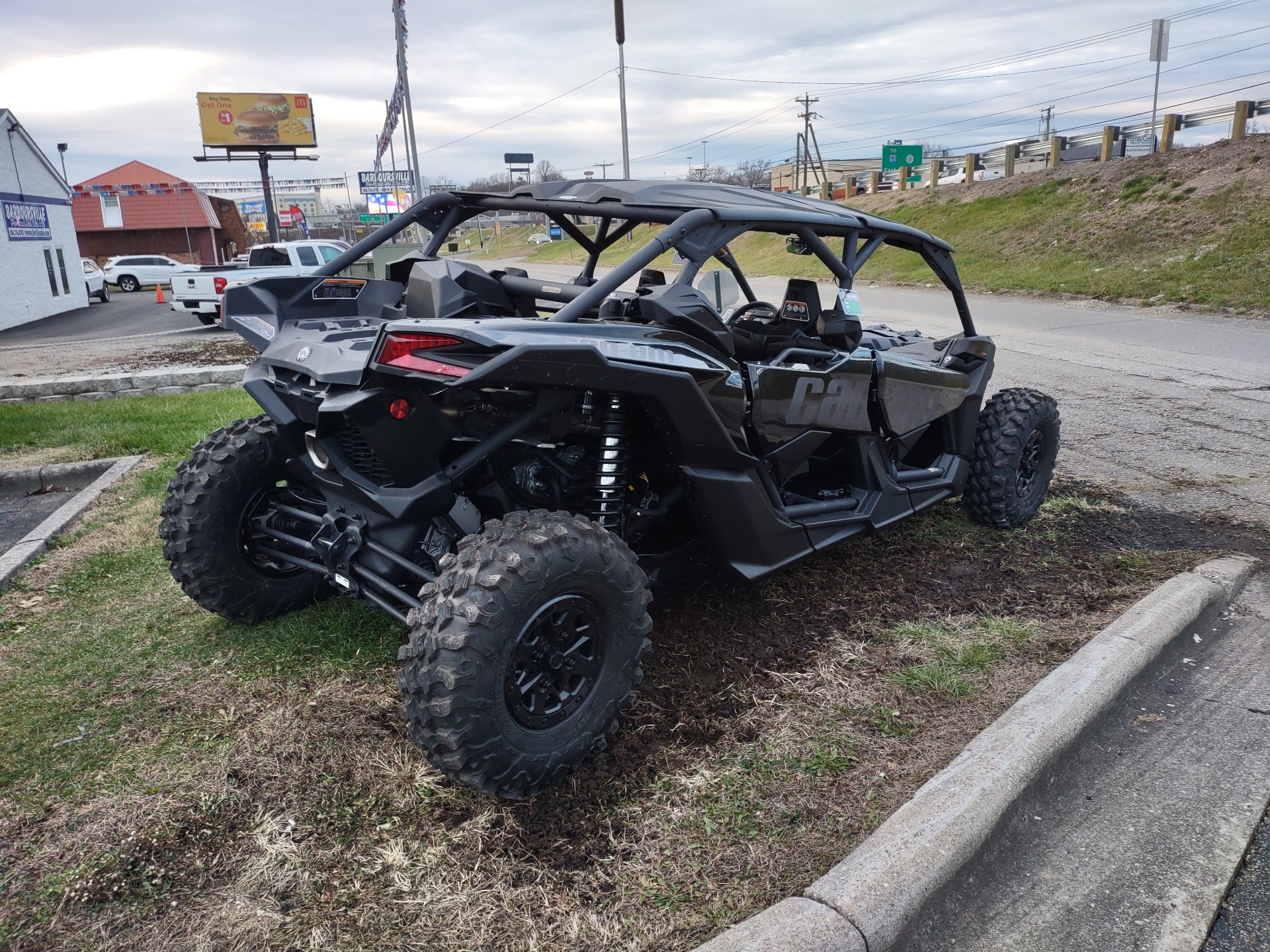 2023 Can-Am Maverick X3 Max X DS Turbo RR 64 in Barboursville, West Virginia - Photo 5