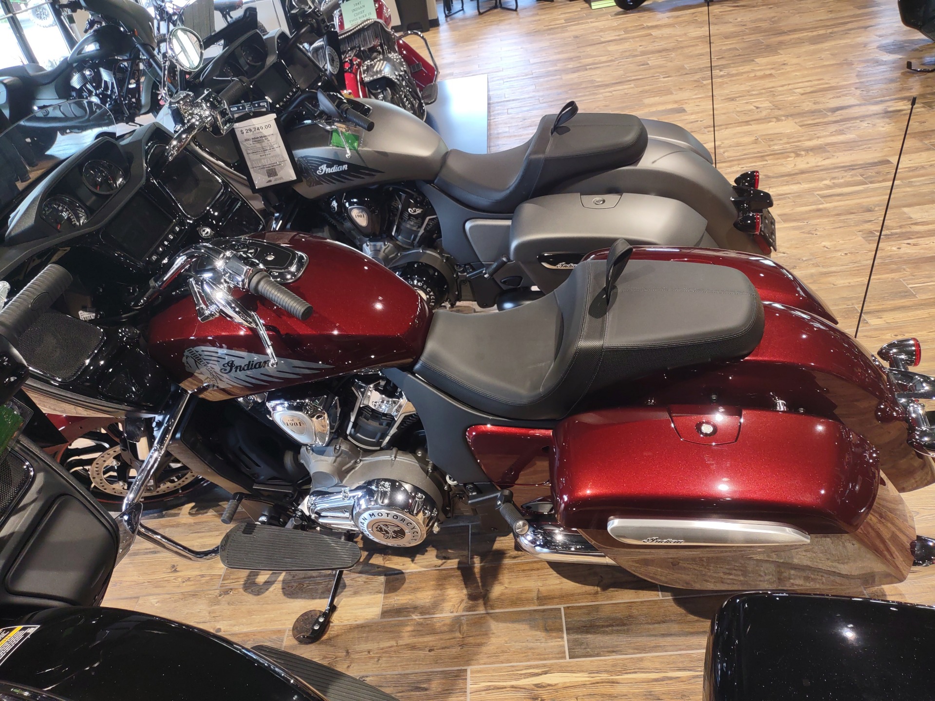 2023 Indian Motorcycle Challenger® Limited in Barboursville, West Virginia - Photo 6