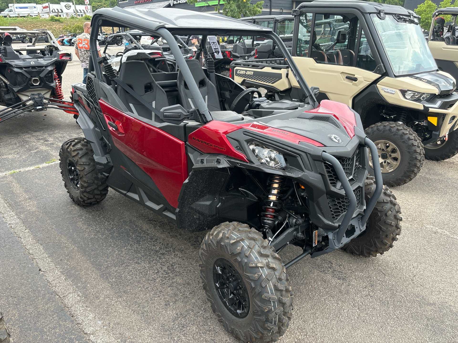 2024 Can-Am Maverick Sport DPS in Barboursville, West Virginia - Photo 3