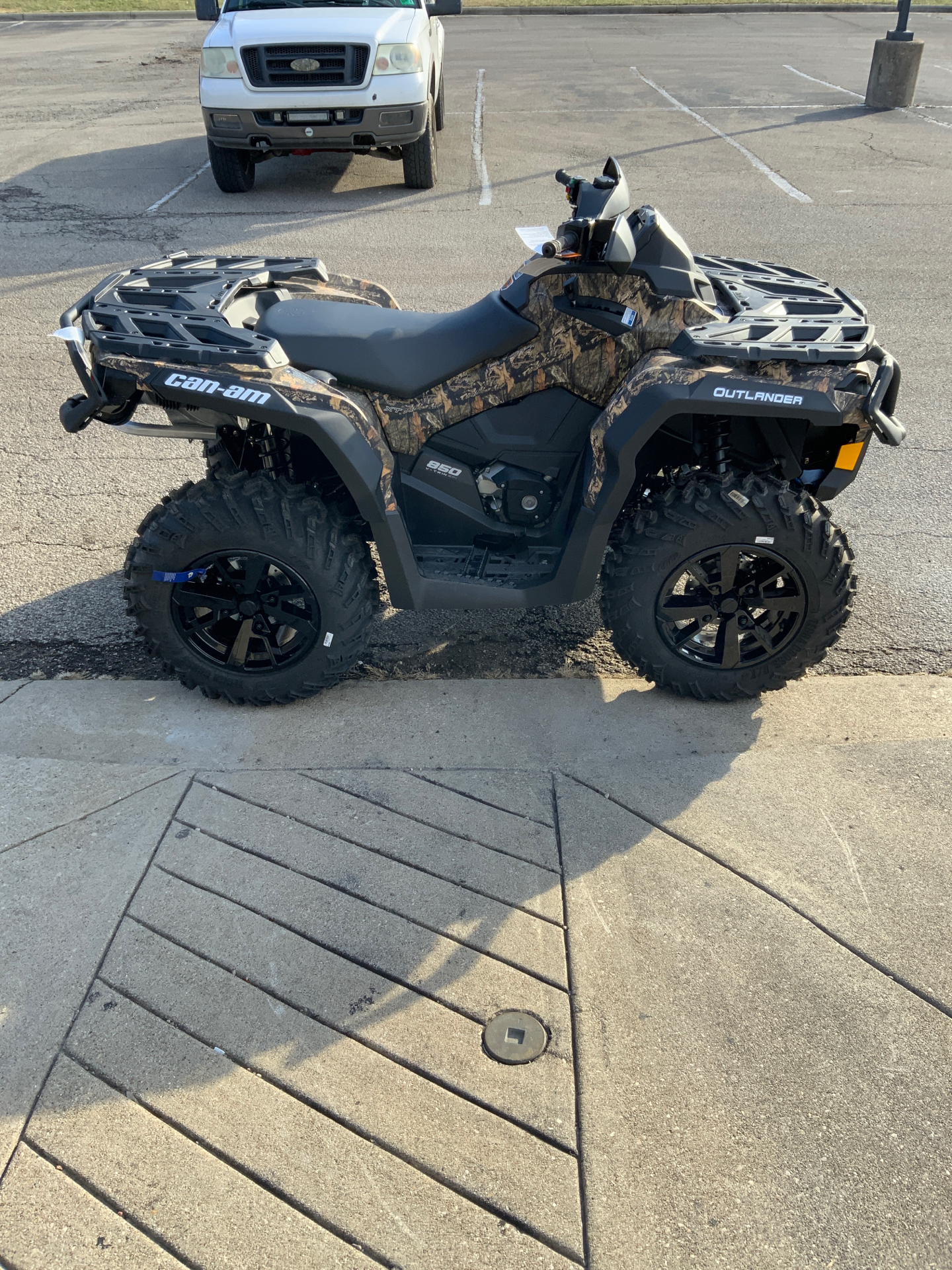 2022 Can-Am Outlander XT 850 in Barboursville, West Virginia - Photo 4