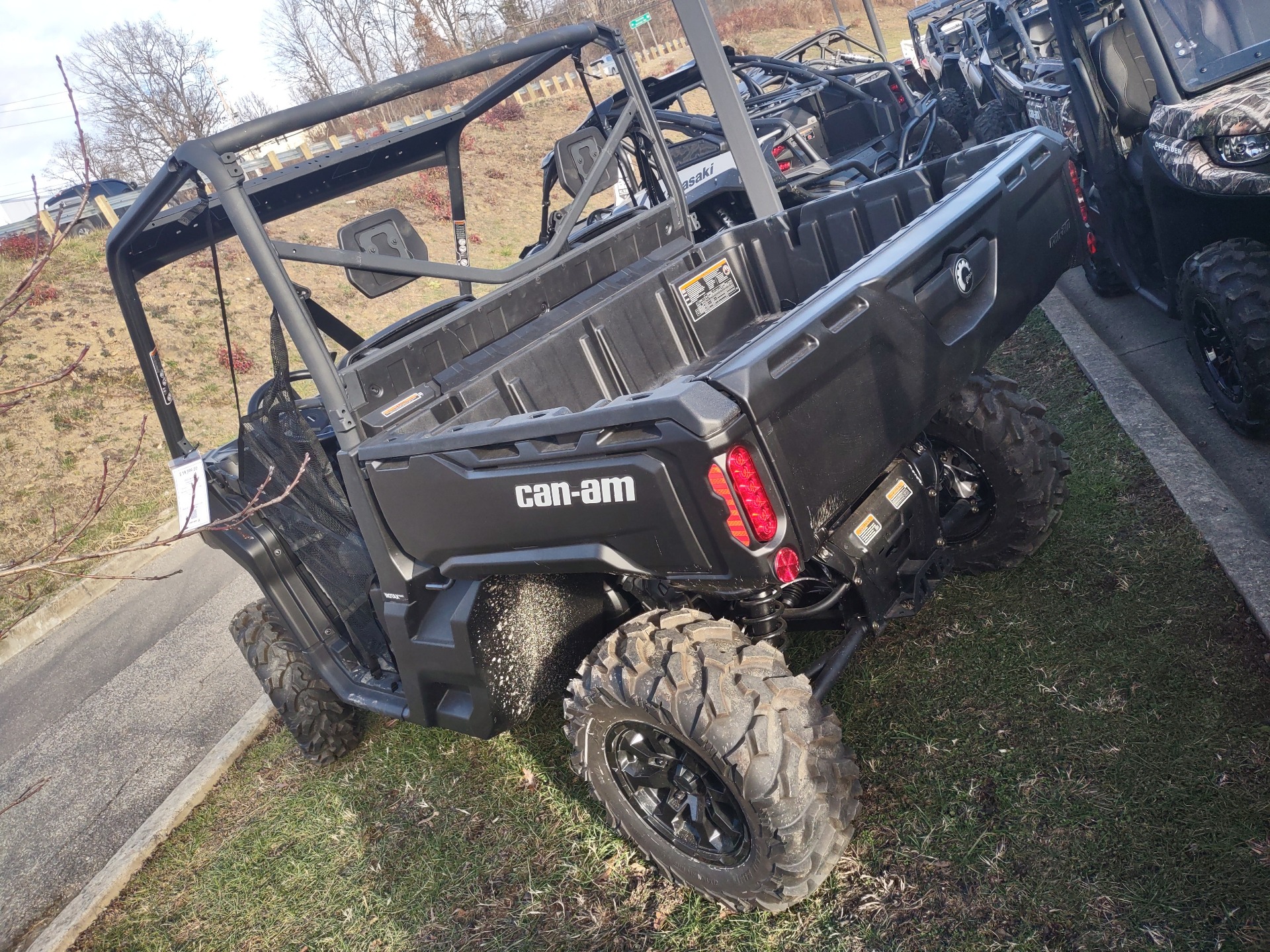 2023 Can-Am Defender DPS HD10 in Barboursville, West Virginia - Photo 7