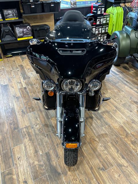 2017 Harley-Davidson Tri Glide® Ultra in Barboursville, West Virginia - Photo 8