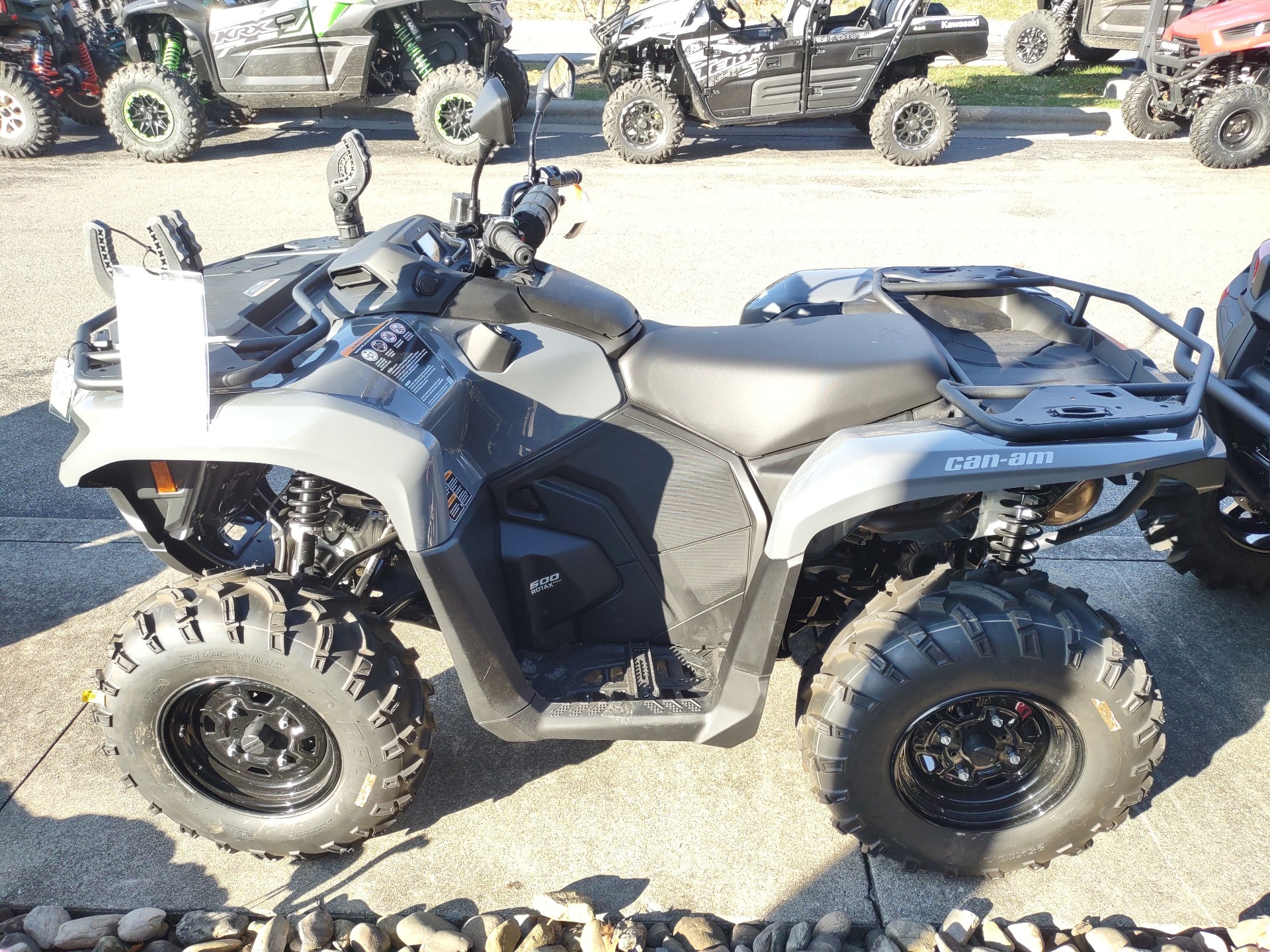 2023 Can-Am Outlander DPS 500 in Barboursville, West Virginia - Photo 2