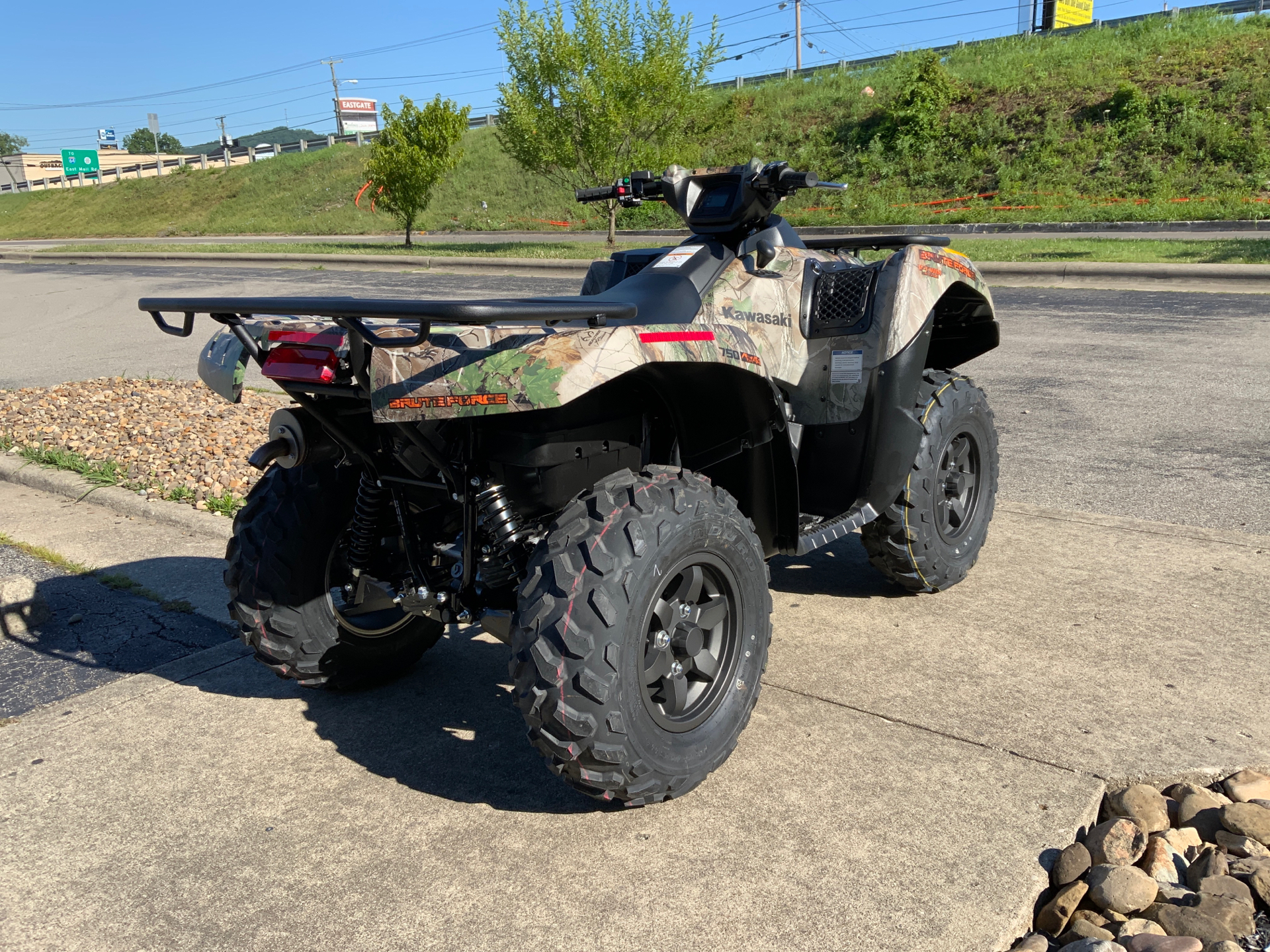 2023 Kawasaki Brute Force 750 4x4i EPS Camo in Barboursville, West Virginia - Photo 8