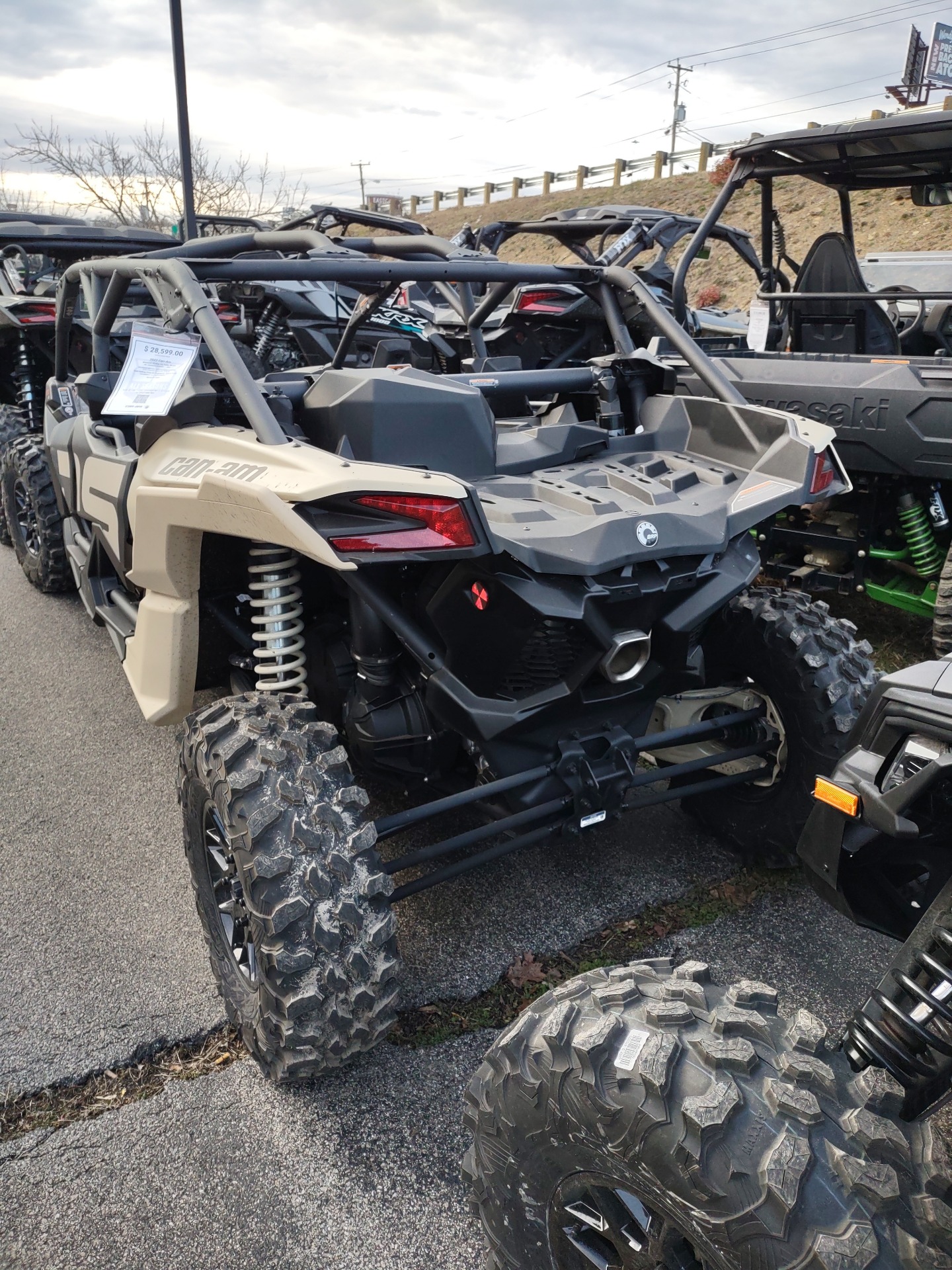 2023 Can-Am Maverick X3 Max DS Turbo RR 64 in Barboursville, West Virginia - Photo 5