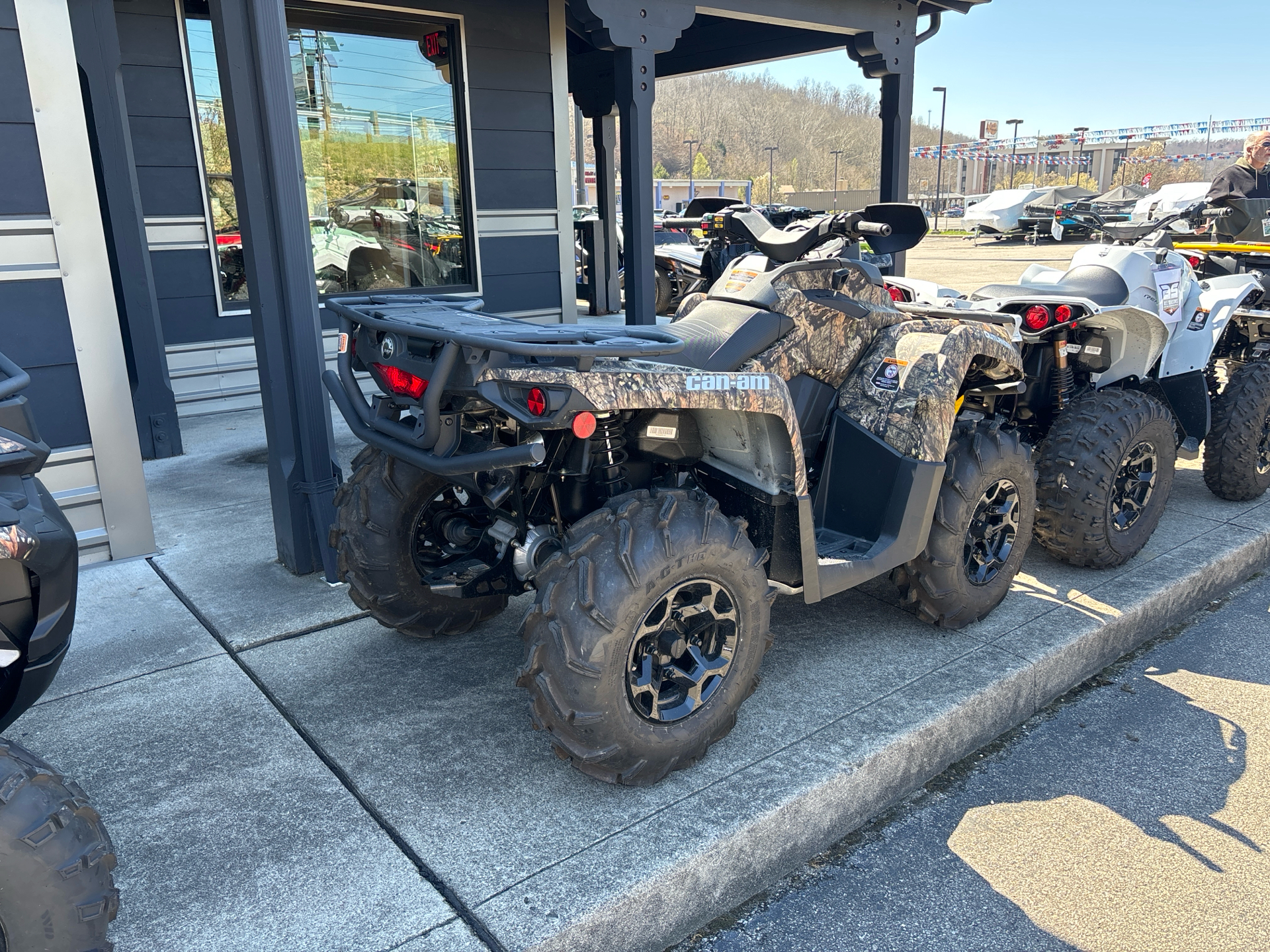 2022 Can-Am Outlander Mossy Oak Edition 450 in Barboursville, West Virginia - Photo 6