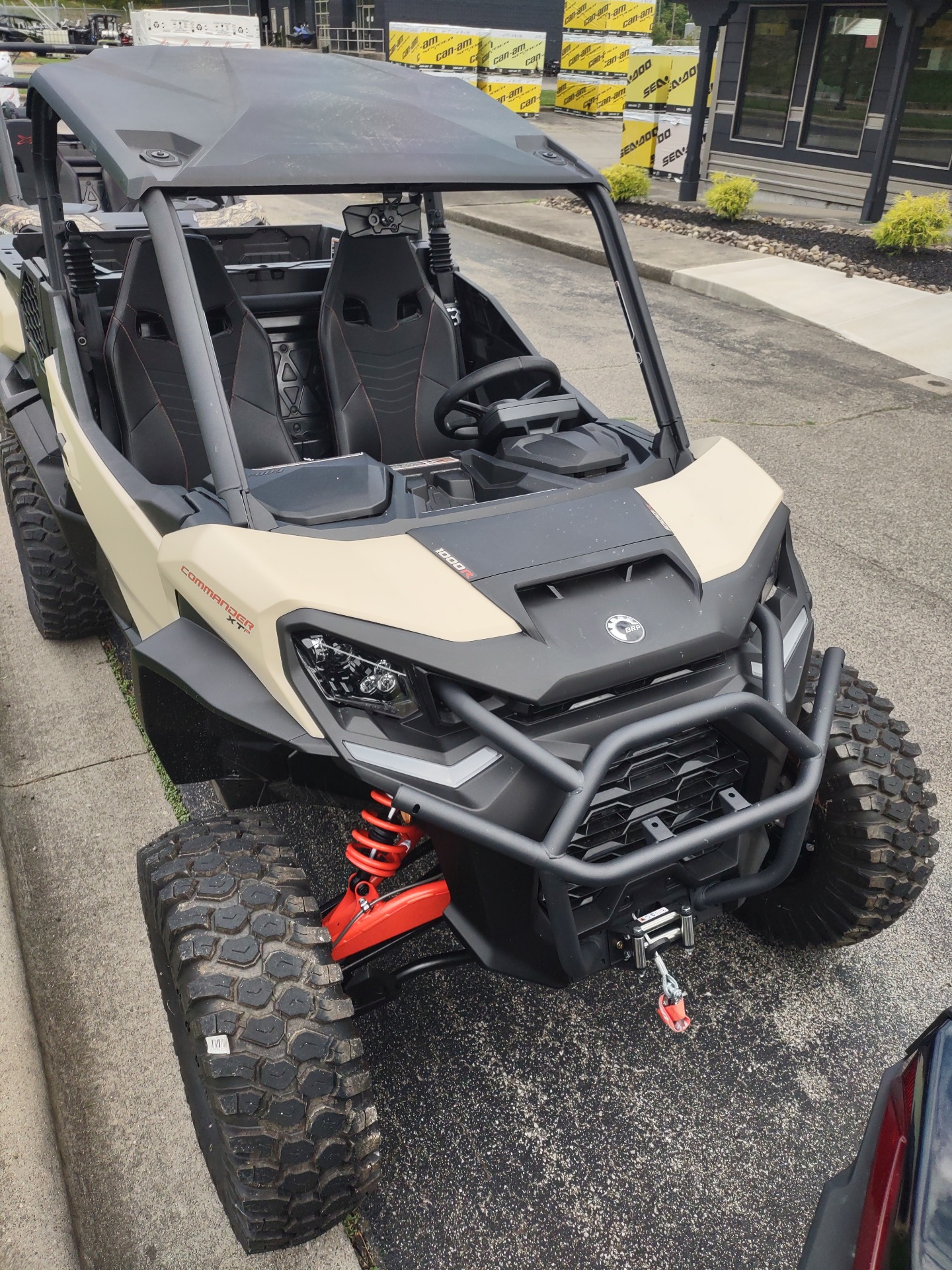 2023 Can-Am Commander XT-P 1000R in Barboursville, West Virginia - Photo 8