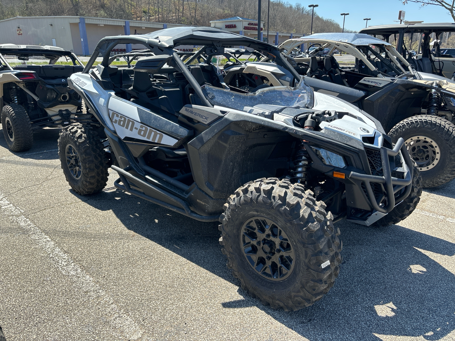 2024 Can-Am Maverick X3 DS Turbo RR in Barboursville, West Virginia - Photo 7