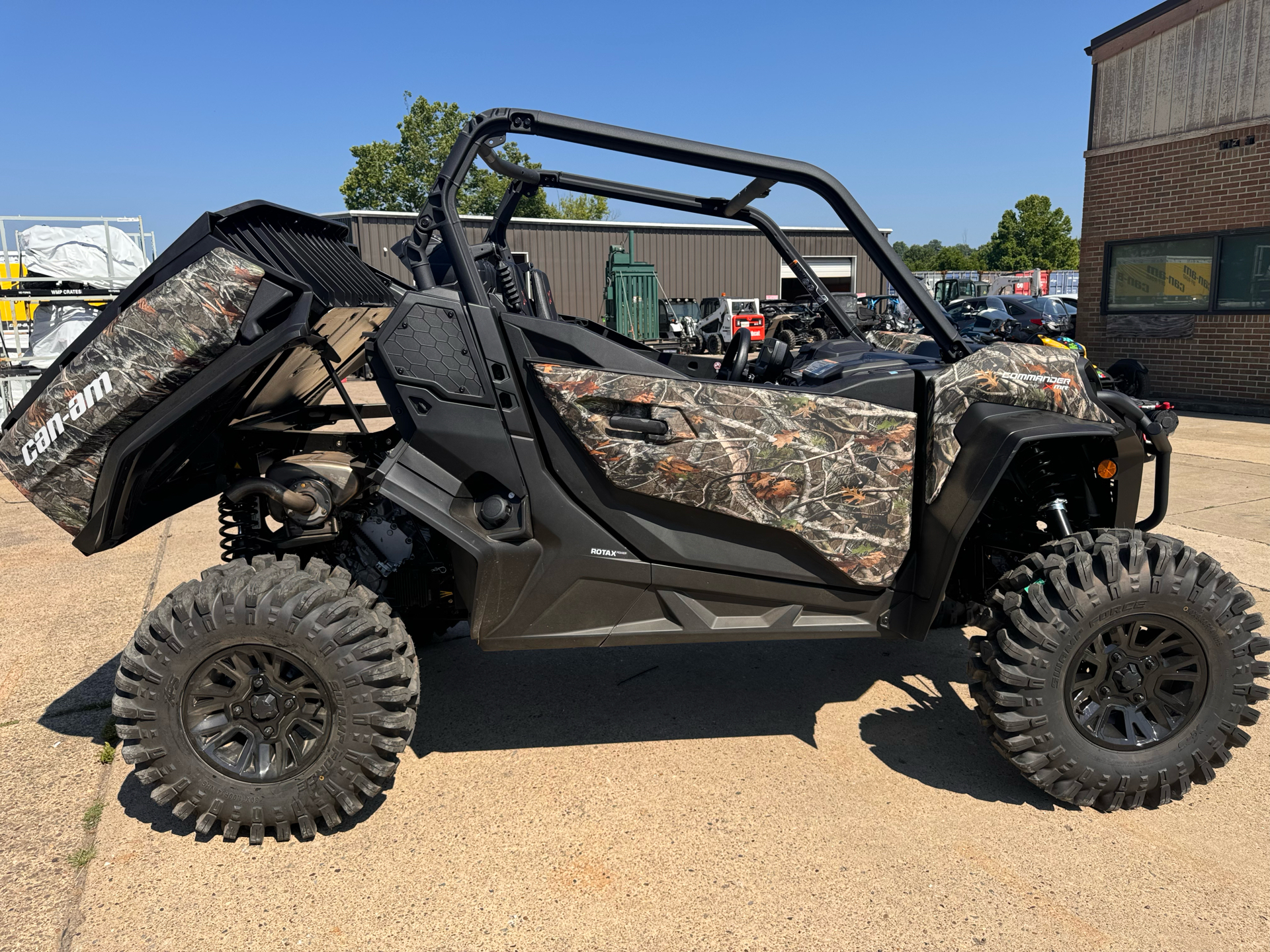 2024 Can-Am Commander X MR in Mineral Wells, West Virginia - Photo 7