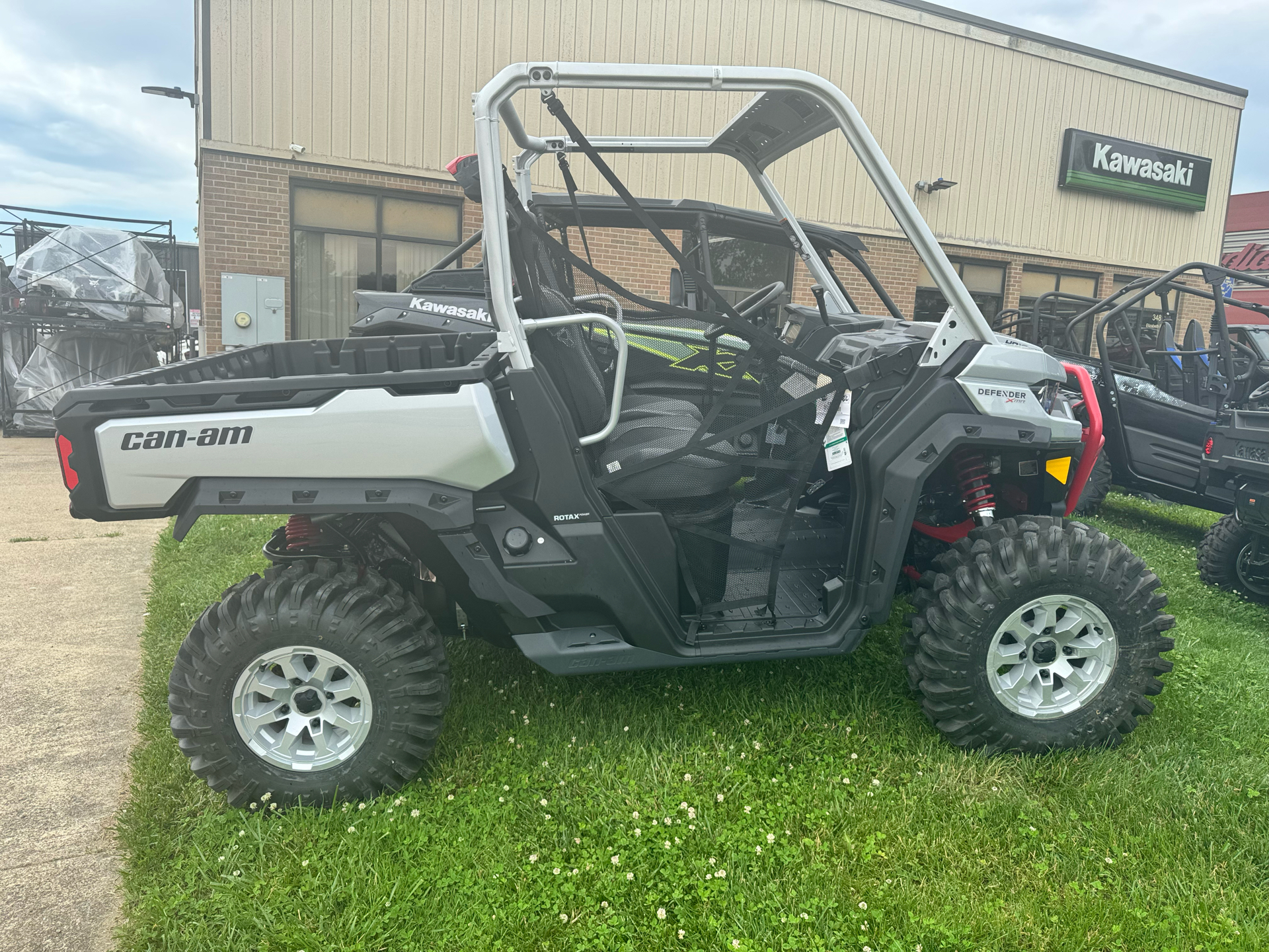 2024 Can-Am Defender X MR in Mineral Wells, West Virginia - Photo 1