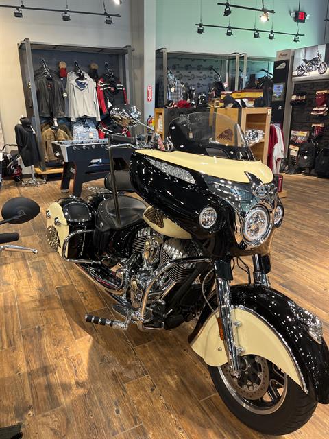 2019 Indian Motorcycle Chieftain® Classic ABS in Mineral Wells, West Virginia - Photo 7
