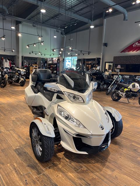 2016 Can-Am Spyder RT-S SM6 in Mineral Wells, West Virginia - Photo 1