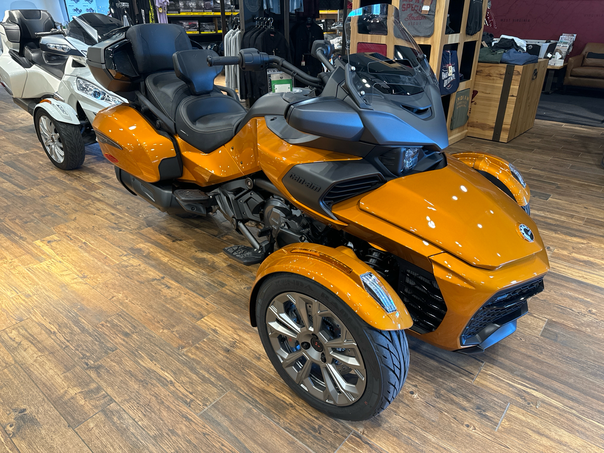 2024 Can-Am Spyder F3 Limited Special Series in Mineral Wells, West Virginia - Photo 2