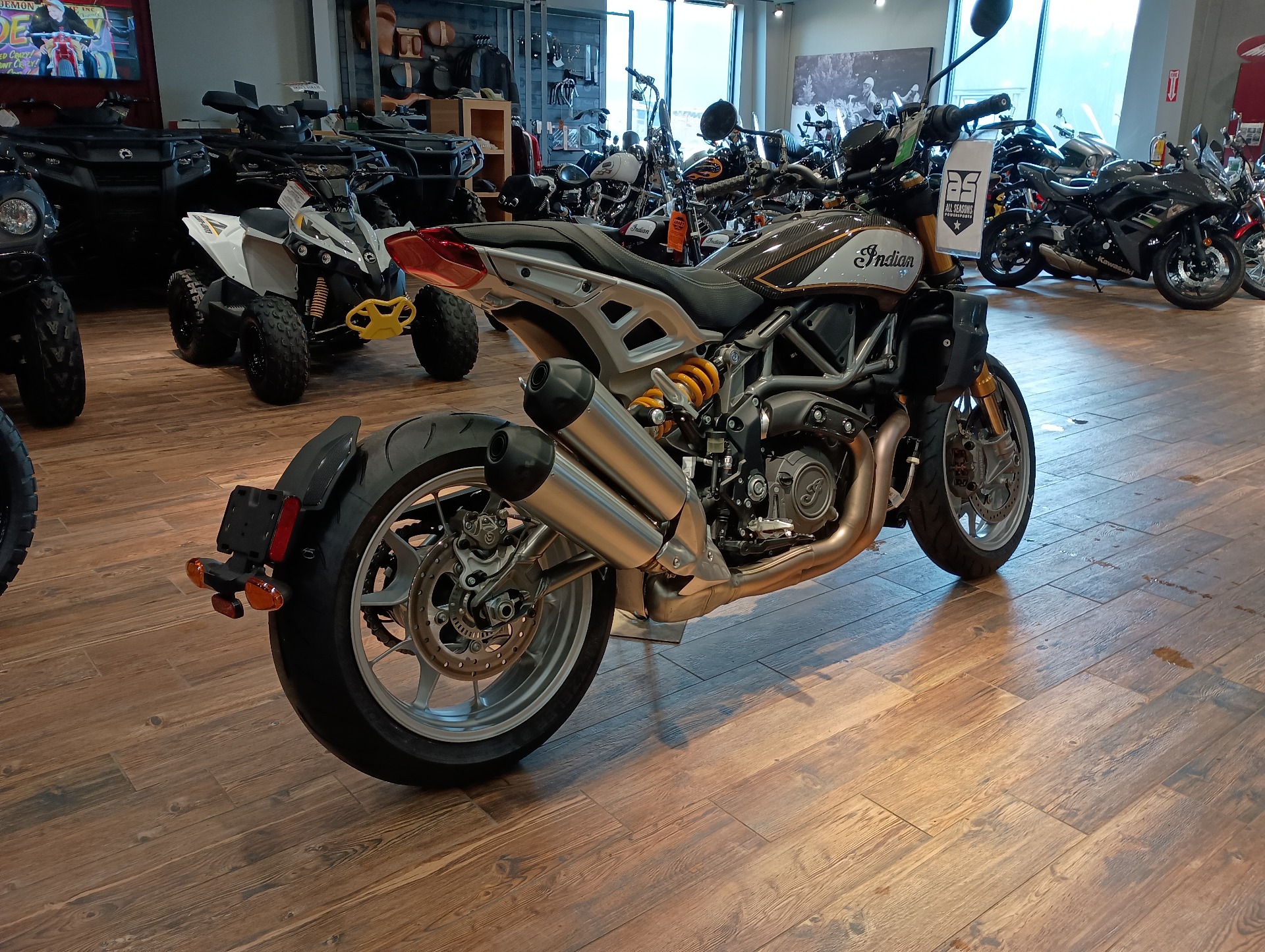 2023 Indian Motorcycle FTR R Carbon in Mineral Wells, West Virginia - Photo 5