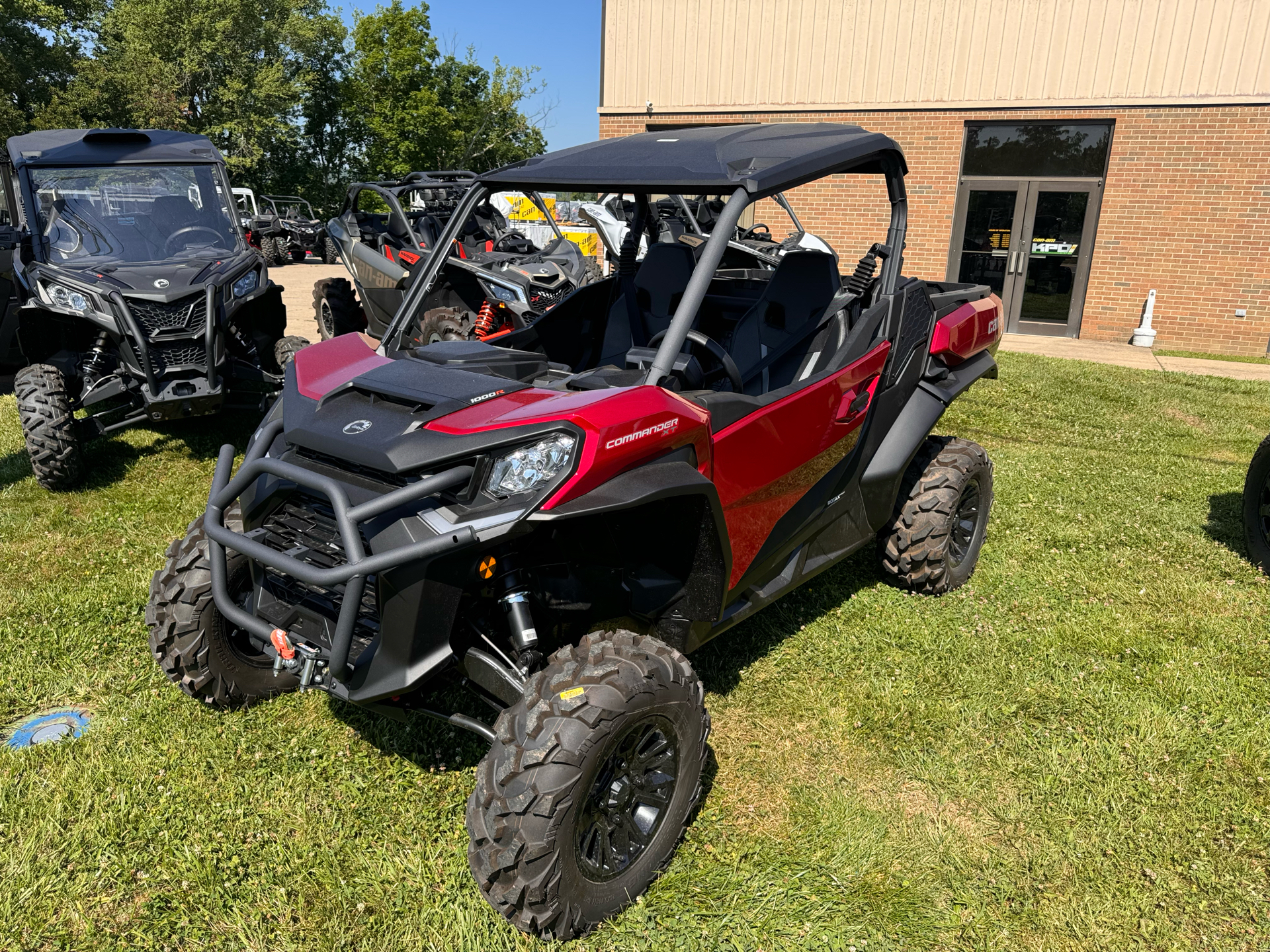 2024 Can-Am Commander XT 1000R in Mineral Wells, West Virginia - Photo 3