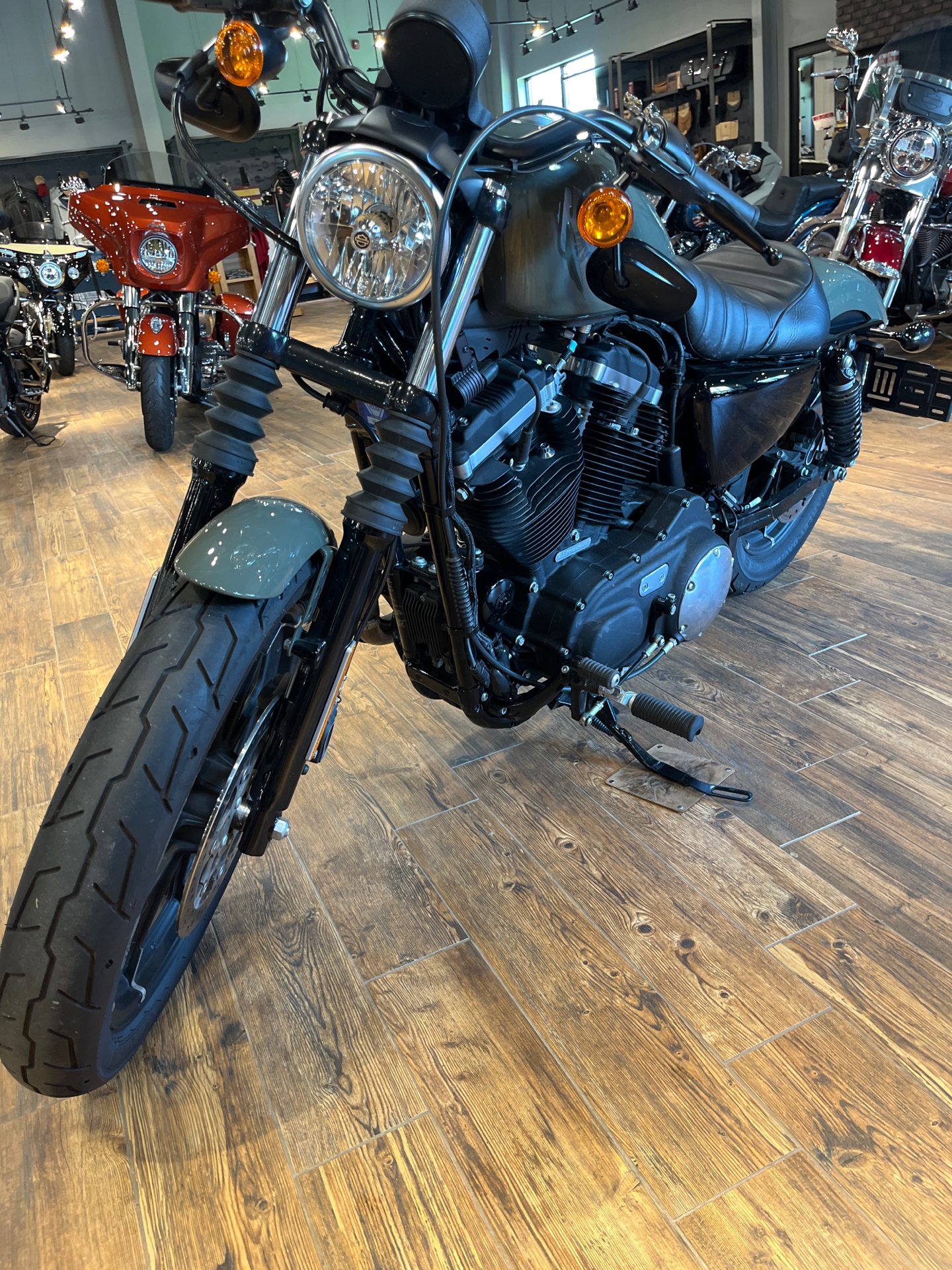 2021 Harley-Davidson Iron 883™ in Mineral Wells, West Virginia - Photo 5