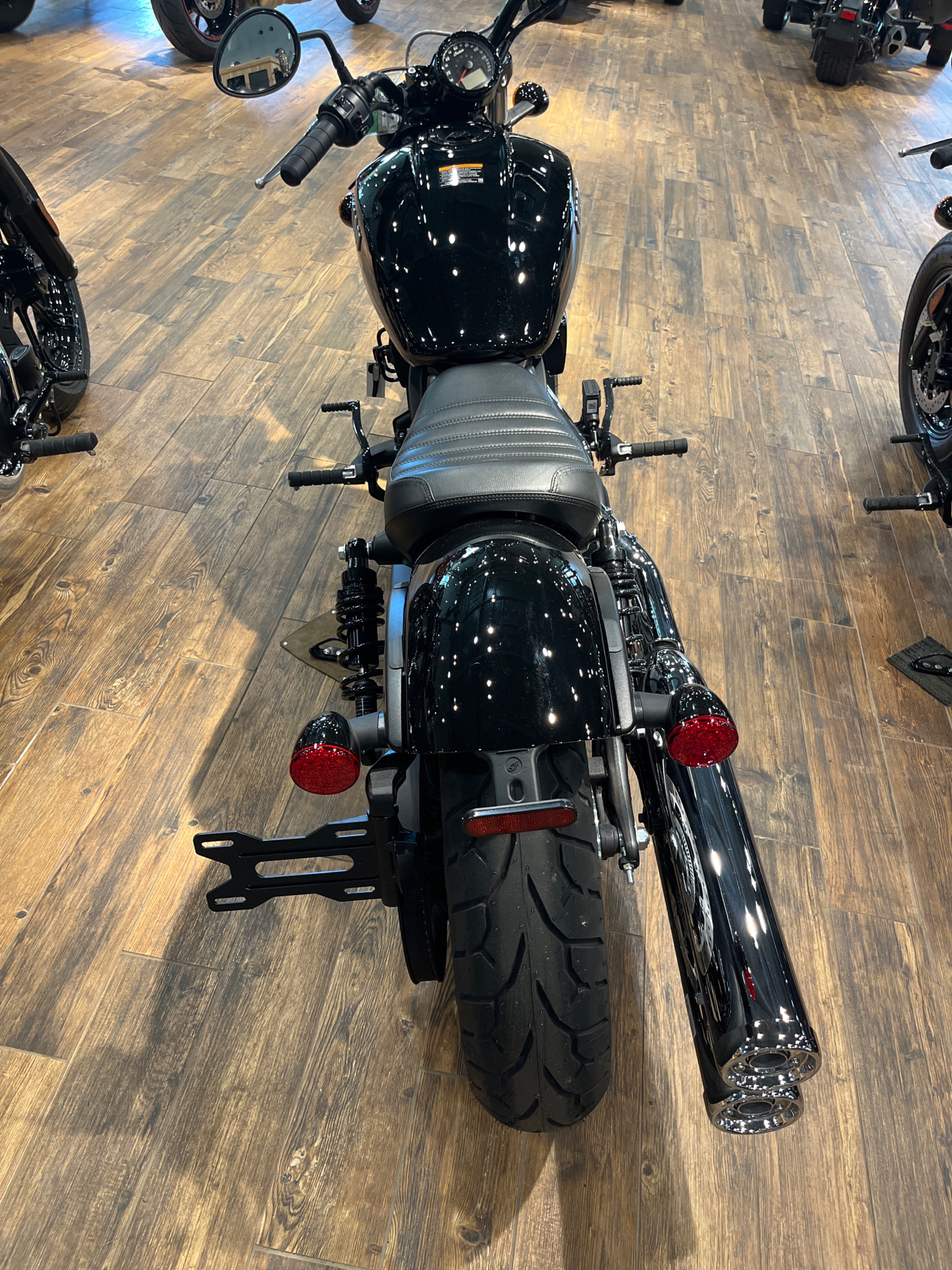 2022 Indian Scout® Bobber Sixty ABS in Mineral Wells, West Virginia - Photo 2