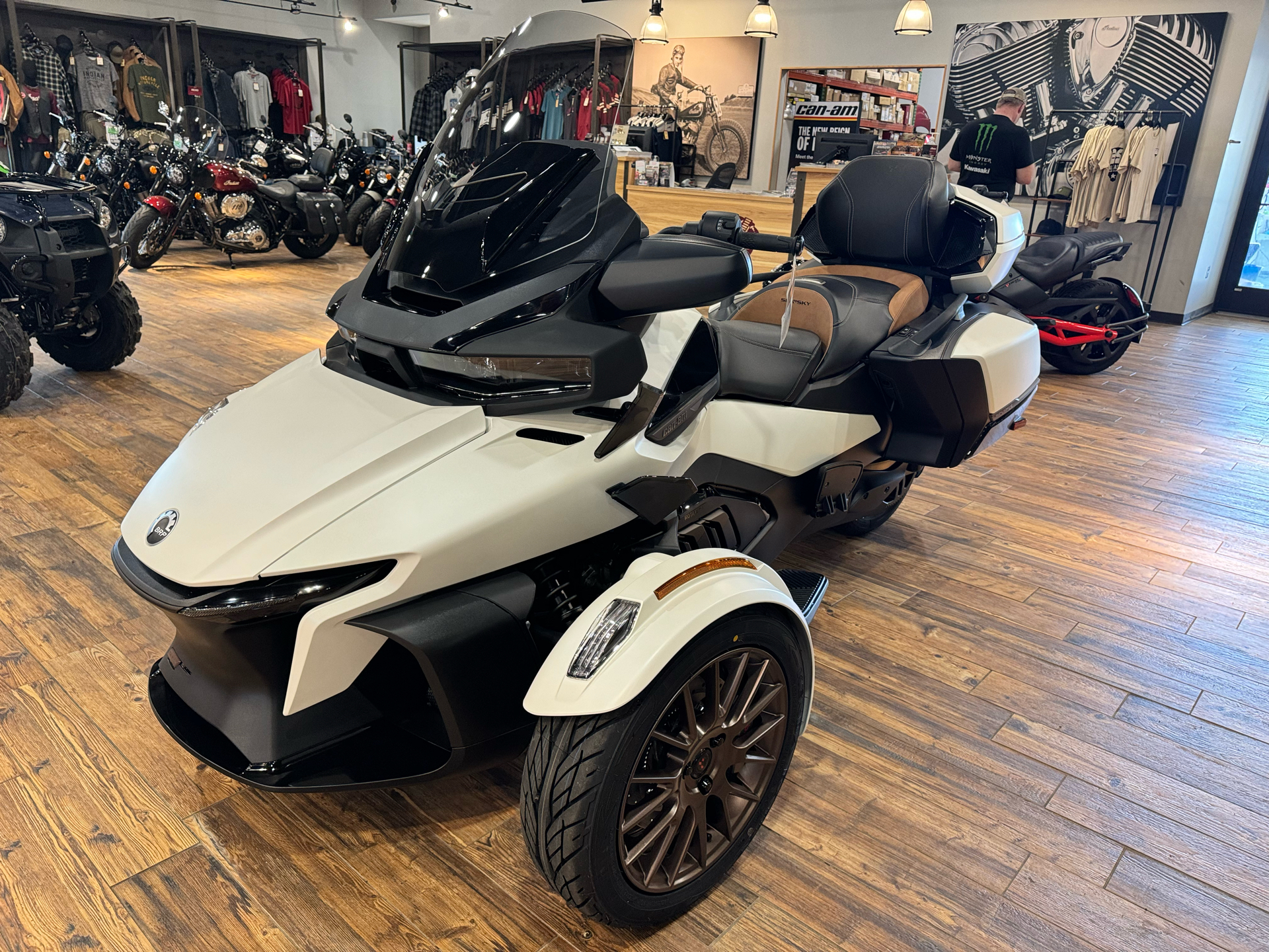 2024 Can-Am Spyder RT Sea-to-Sky in Mineral Wells, West Virginia - Photo 4