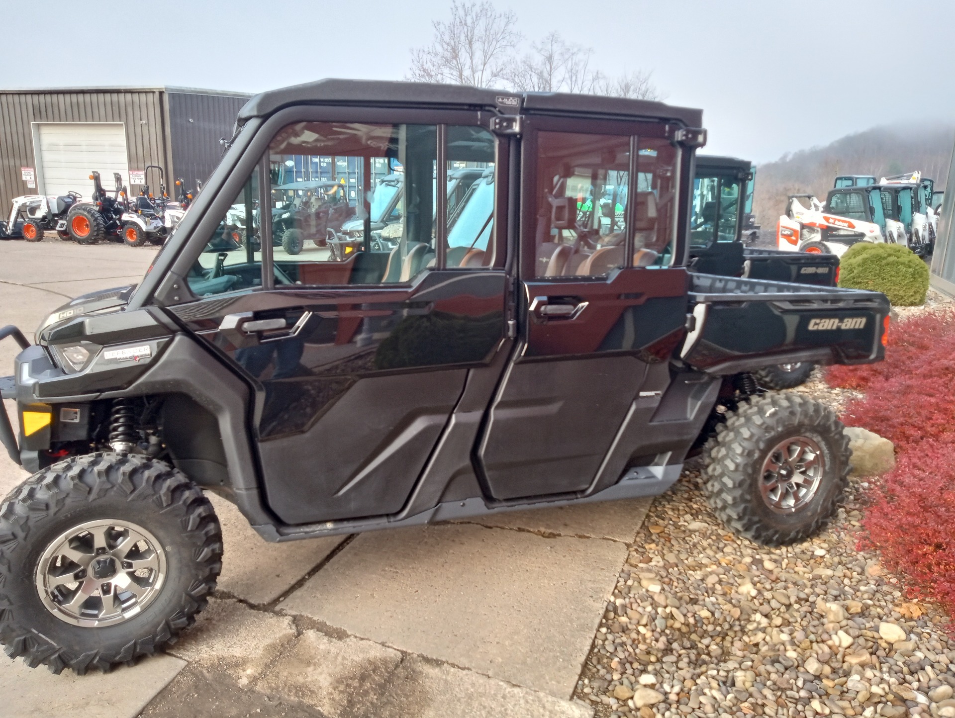 2024 Can-Am Defender MAX Lone Star CAB HD10 in Mineral Wells, West Virginia - Photo 2