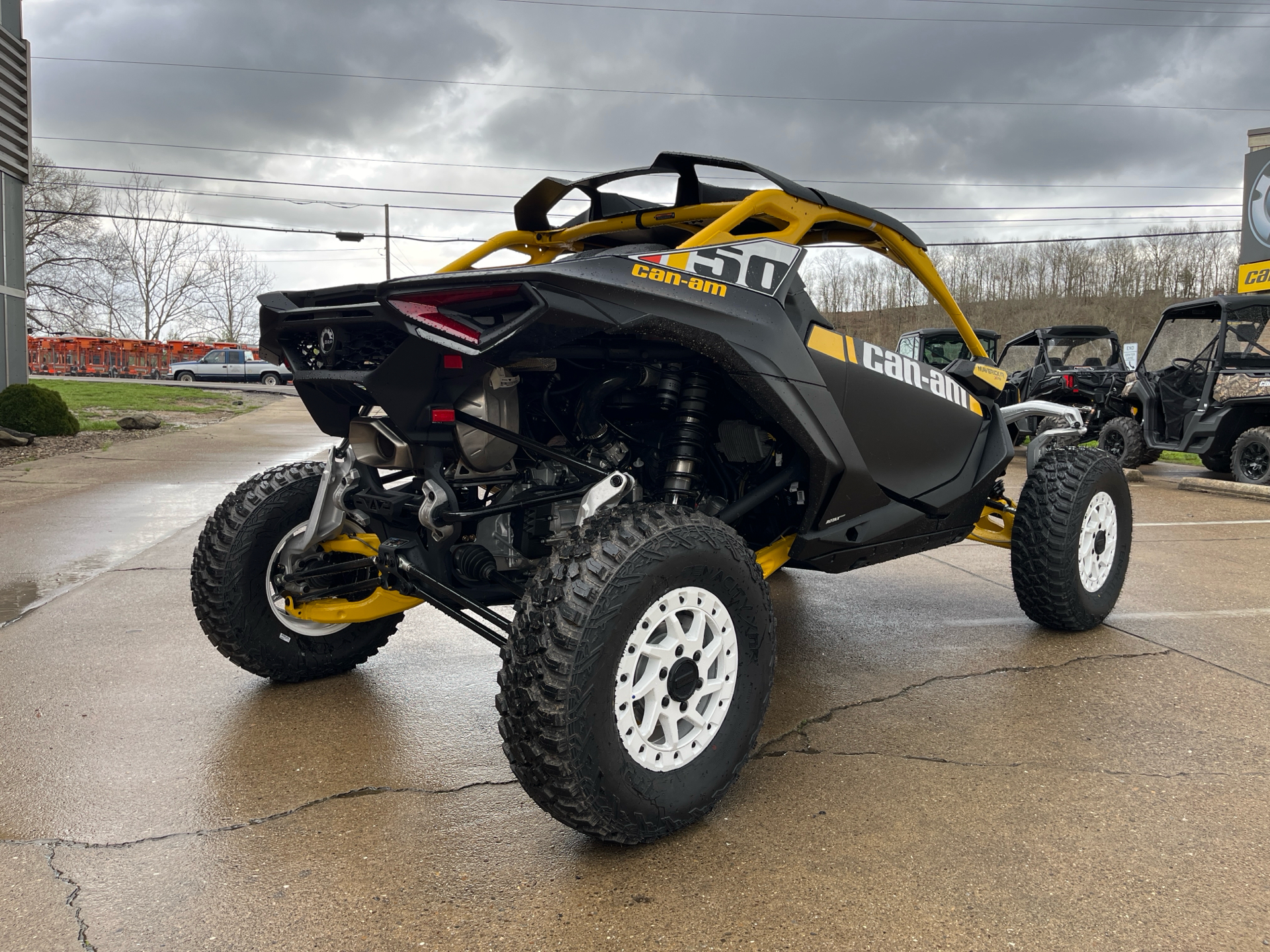 2024 Can-Am Maverick R X RS in Mineral Wells, West Virginia - Photo 7