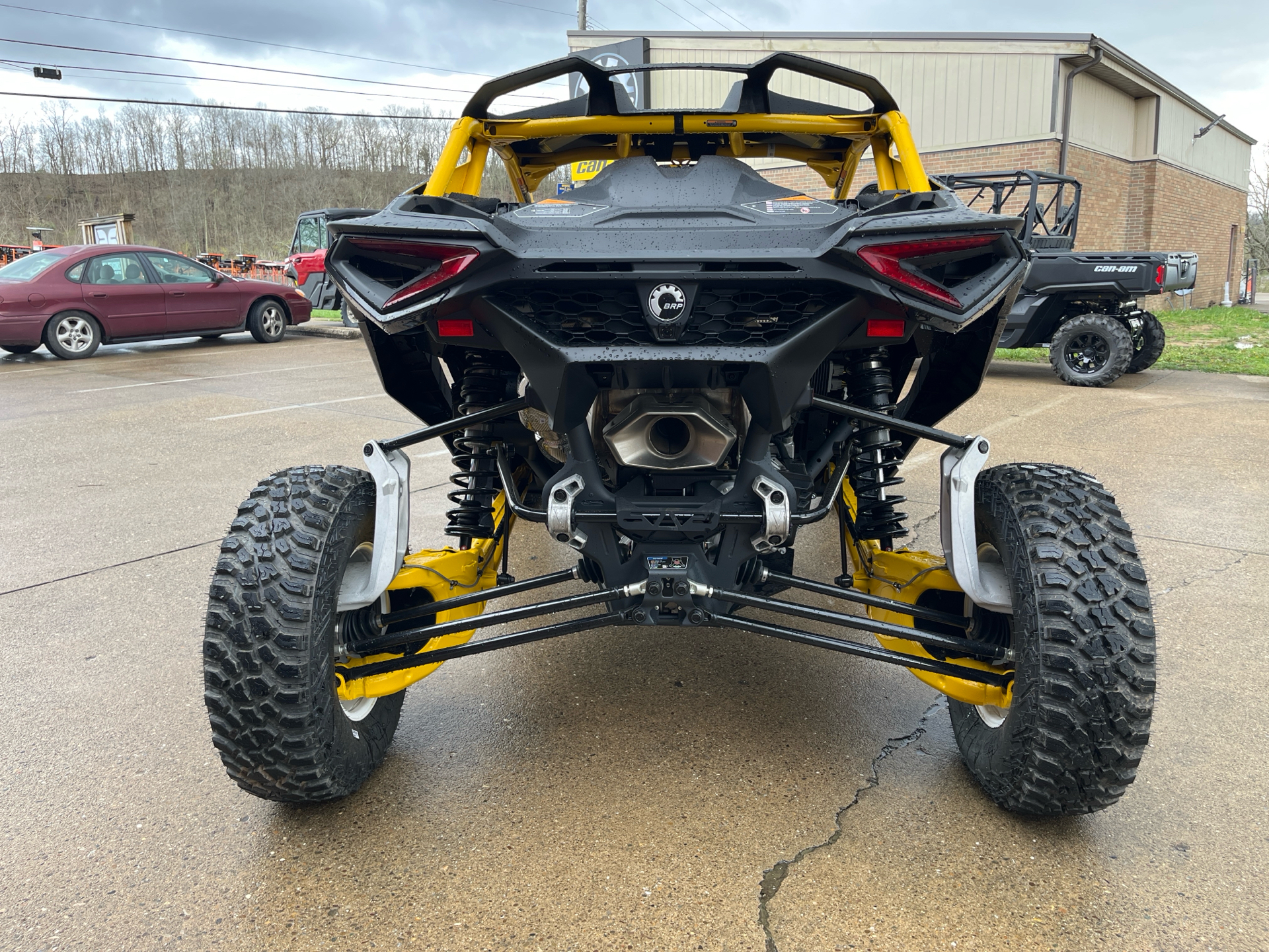 2024 Can-Am Maverick R X RS 999T DCT in Mineral Wells, West Virginia - Photo 8
