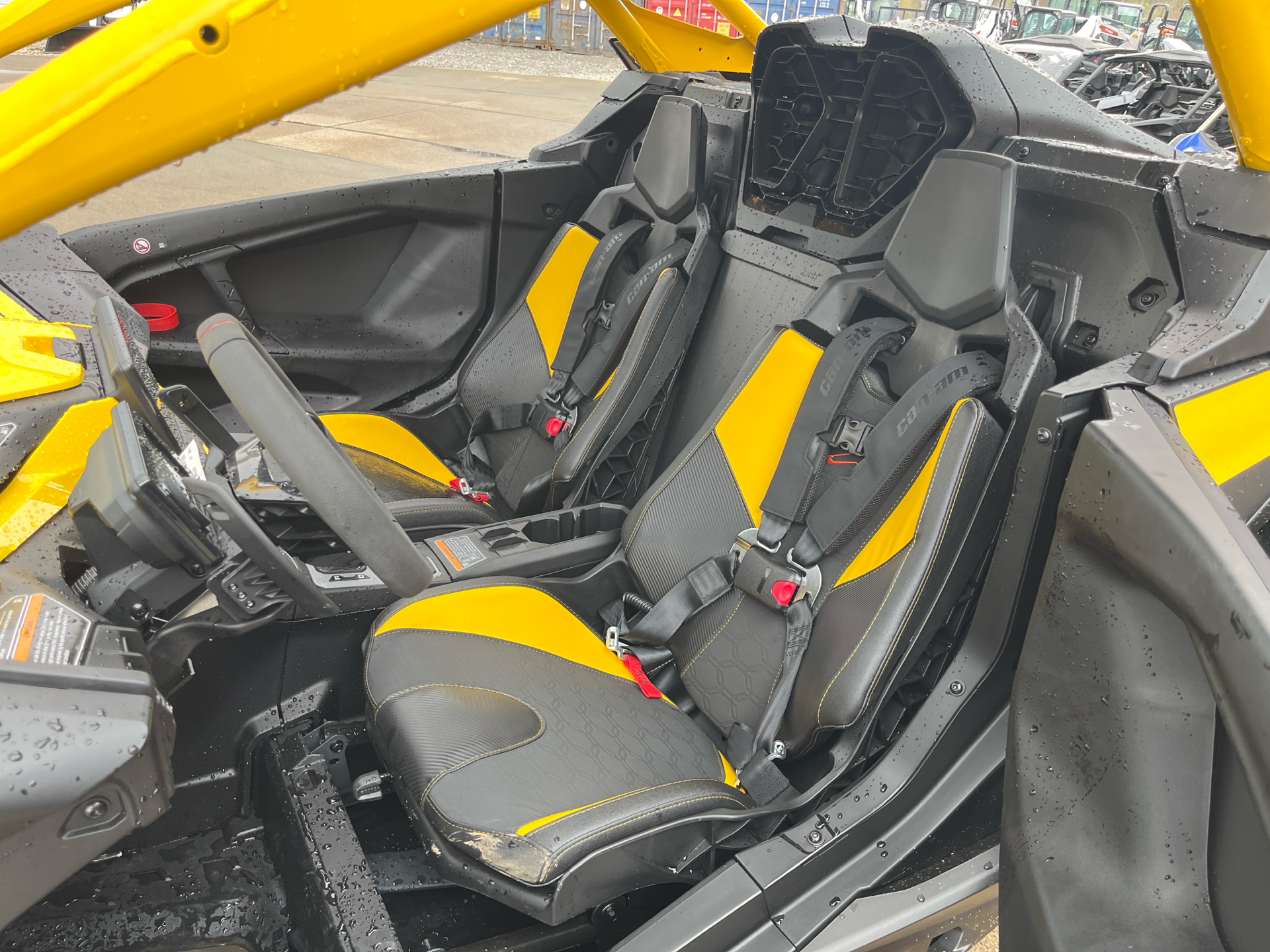 2024 Can-Am Maverick R X RS 999T DCT in Mineral Wells, West Virginia - Photo 12