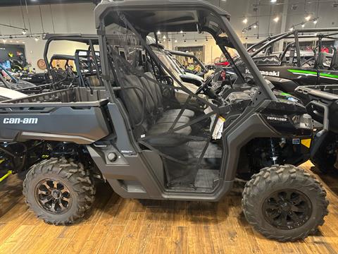 2023 Can-Am Defender DPS HD10 in Mineral Wells, West Virginia - Photo 2