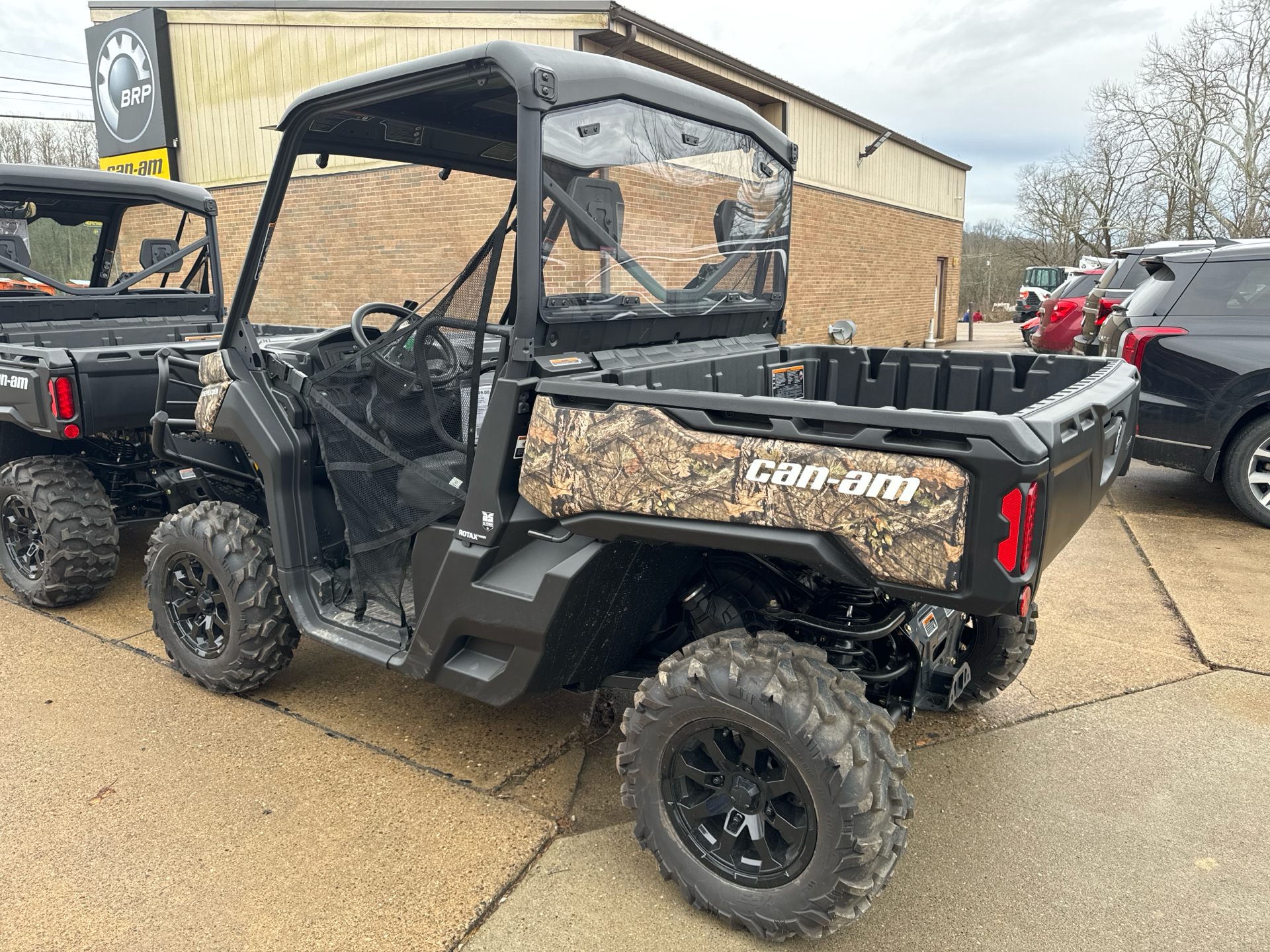 2023 Can-Am Defender XT HD10 in Mineral Wells, West Virginia - Photo 3