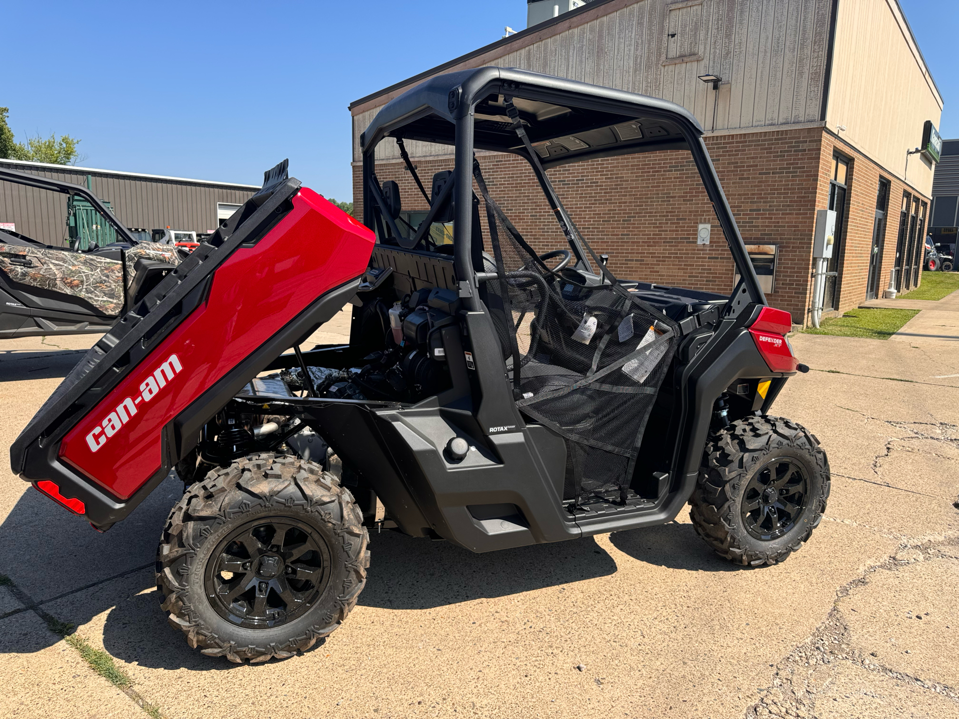 2024 Can-Am Defender XT HD9 in Mineral Wells, West Virginia - Photo 6