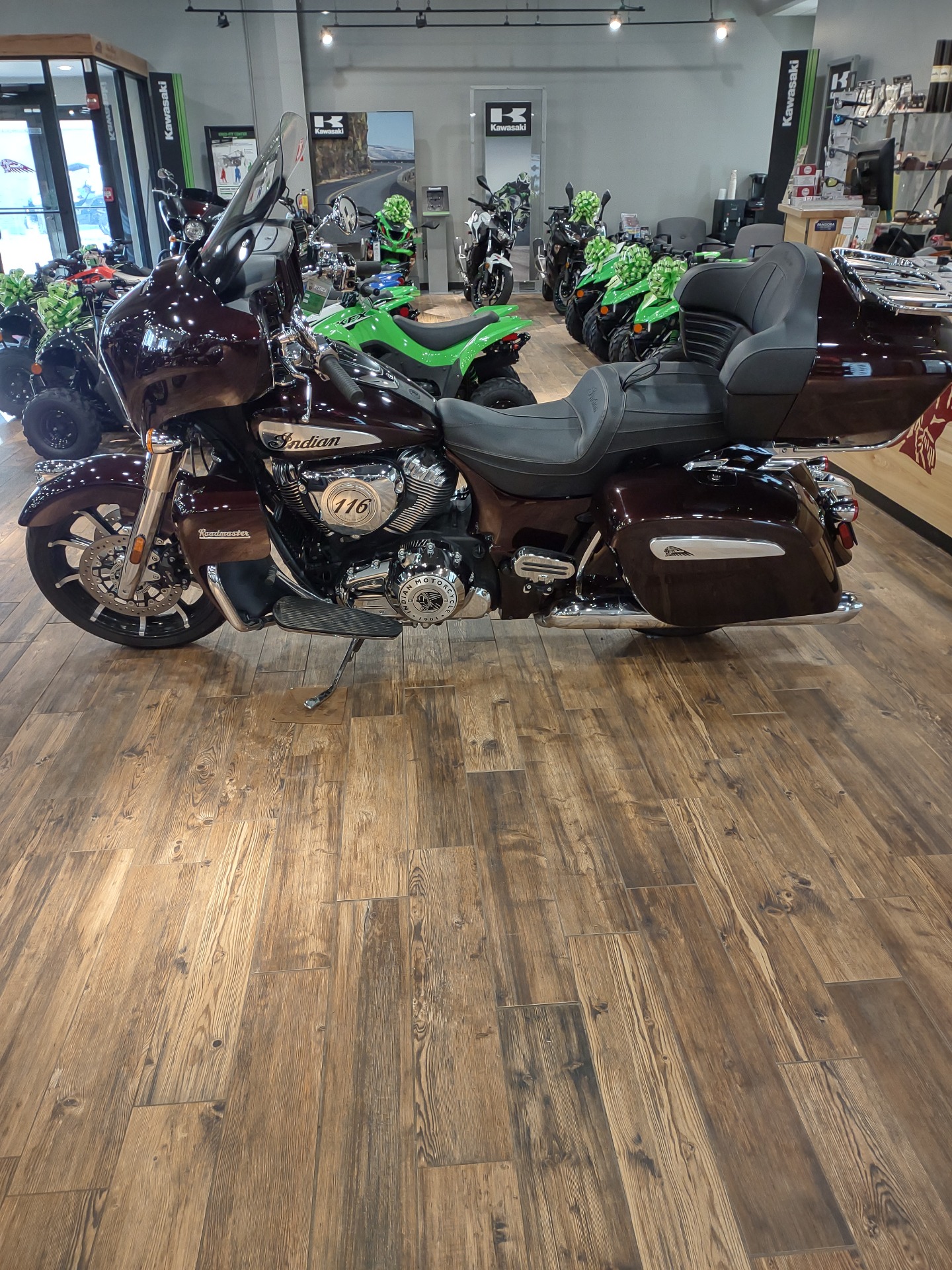 2022 Indian Motorcycle Roadmaster® Limited in Mineral Wells, West Virginia - Photo 3