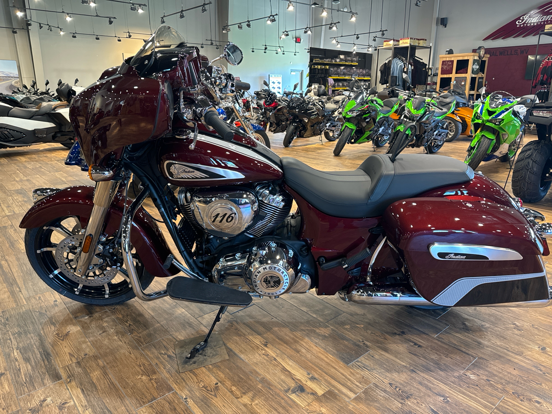 2024 Indian Motorcycle Chieftain® Limited in Mineral Wells, West Virginia - Photo 5