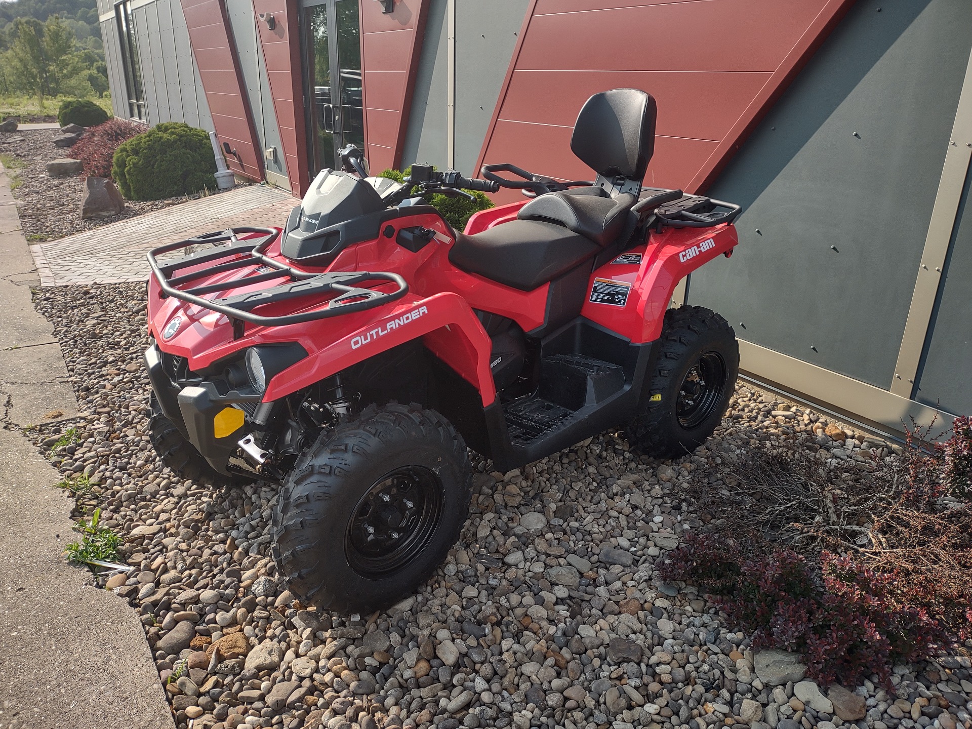 2023 Can-Am Outlander MAX 450 in Mineral Wells, West Virginia - Photo 4