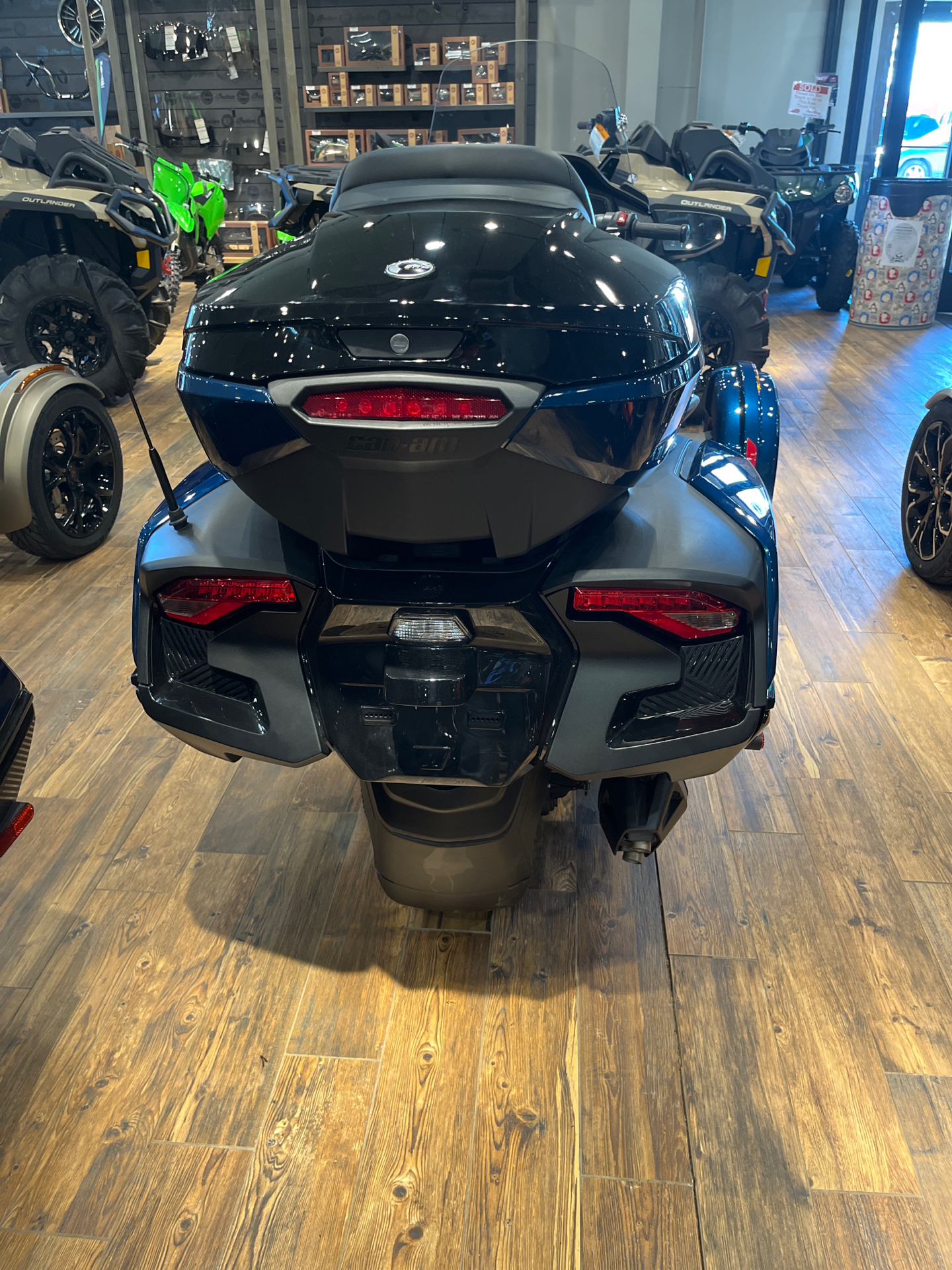 2022 Can-Am Spyder RT Limited in Mineral Wells, West Virginia - Photo 4
