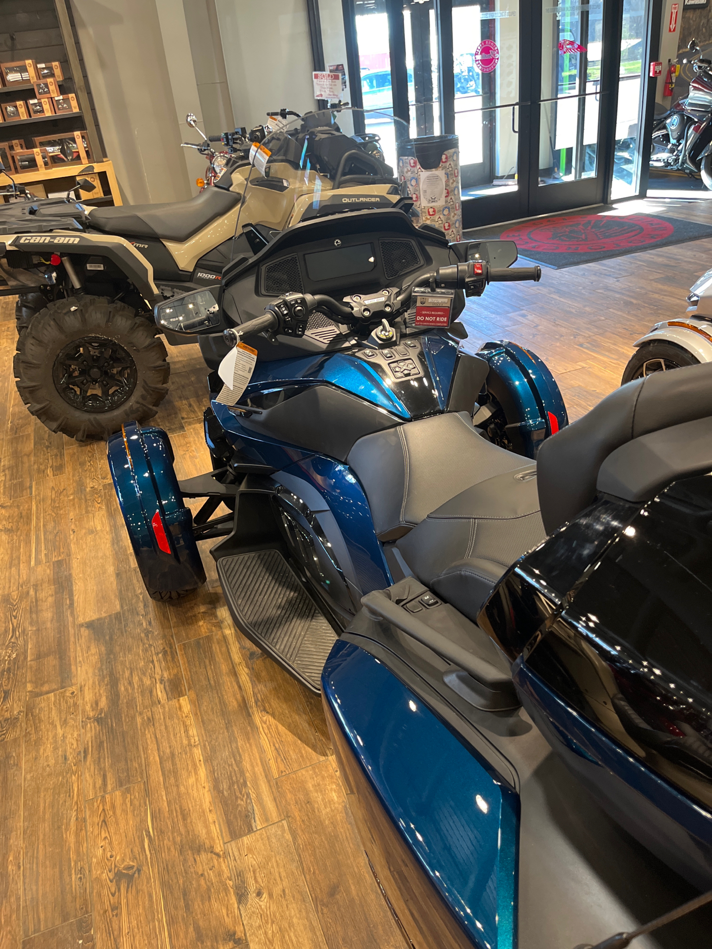 2022 Can-Am Spyder RT Limited in Mineral Wells, West Virginia - Photo 6