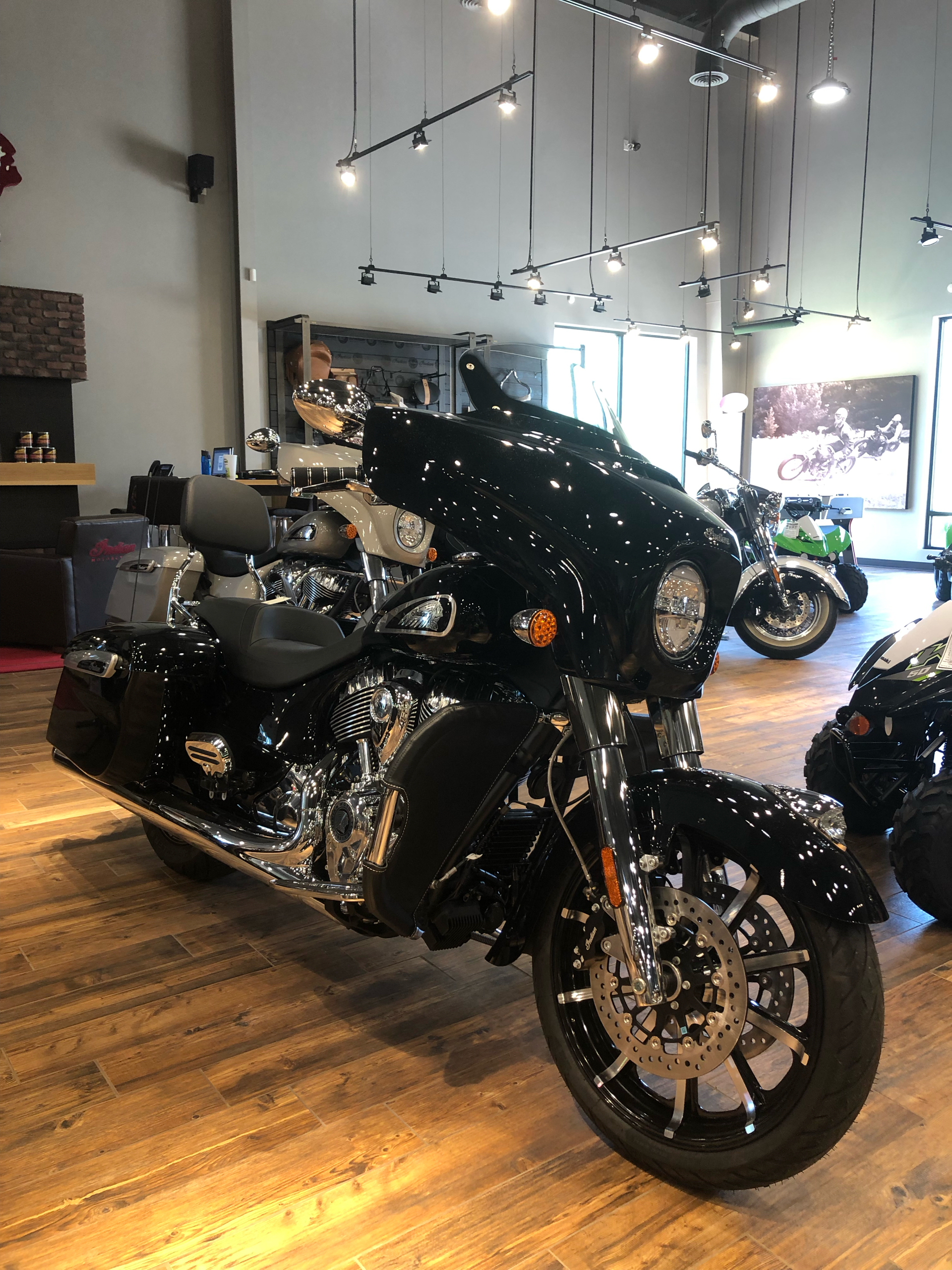 2021 Indian Chieftain® Limited in Mineral Wells, West Virginia - Photo 6