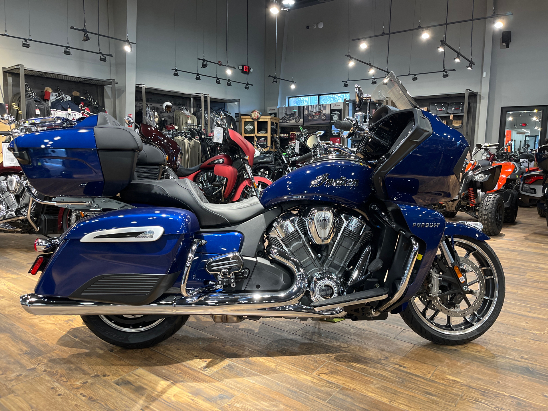 2022 Indian Motorcycle Pursuit® Limited® with Premium Package in Mineral Wells, West Virginia - Photo 1