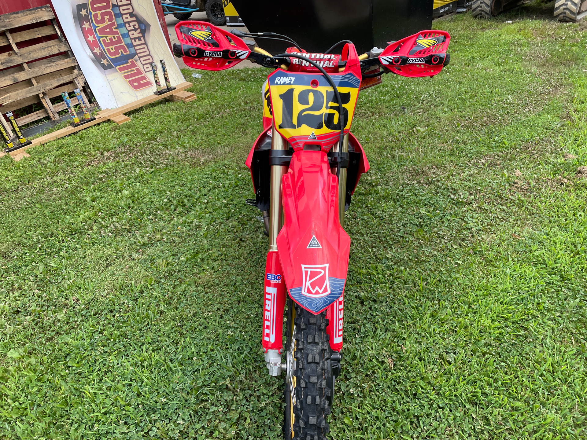 2023 Honda CRF450R 50th Anniversary Edition in Mineral Wells, West Virginia - Photo 5