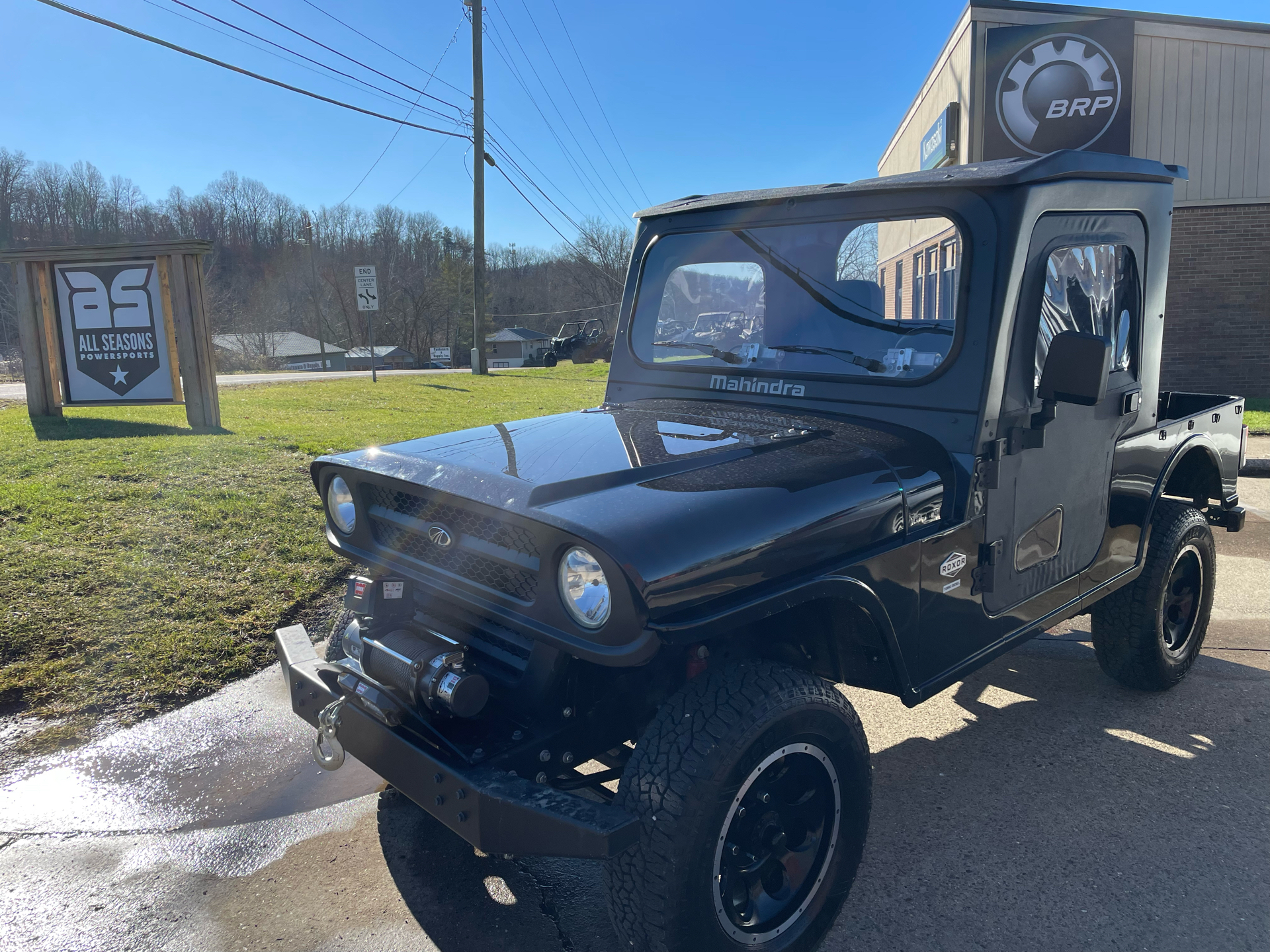 2022 Mahindra Roxor All-Weather Model in Mineral Wells, West Virginia - Photo 2