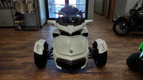 2017 Can-Am Spyder F3 Limited in Mineral Wells, West Virginia - Photo 1