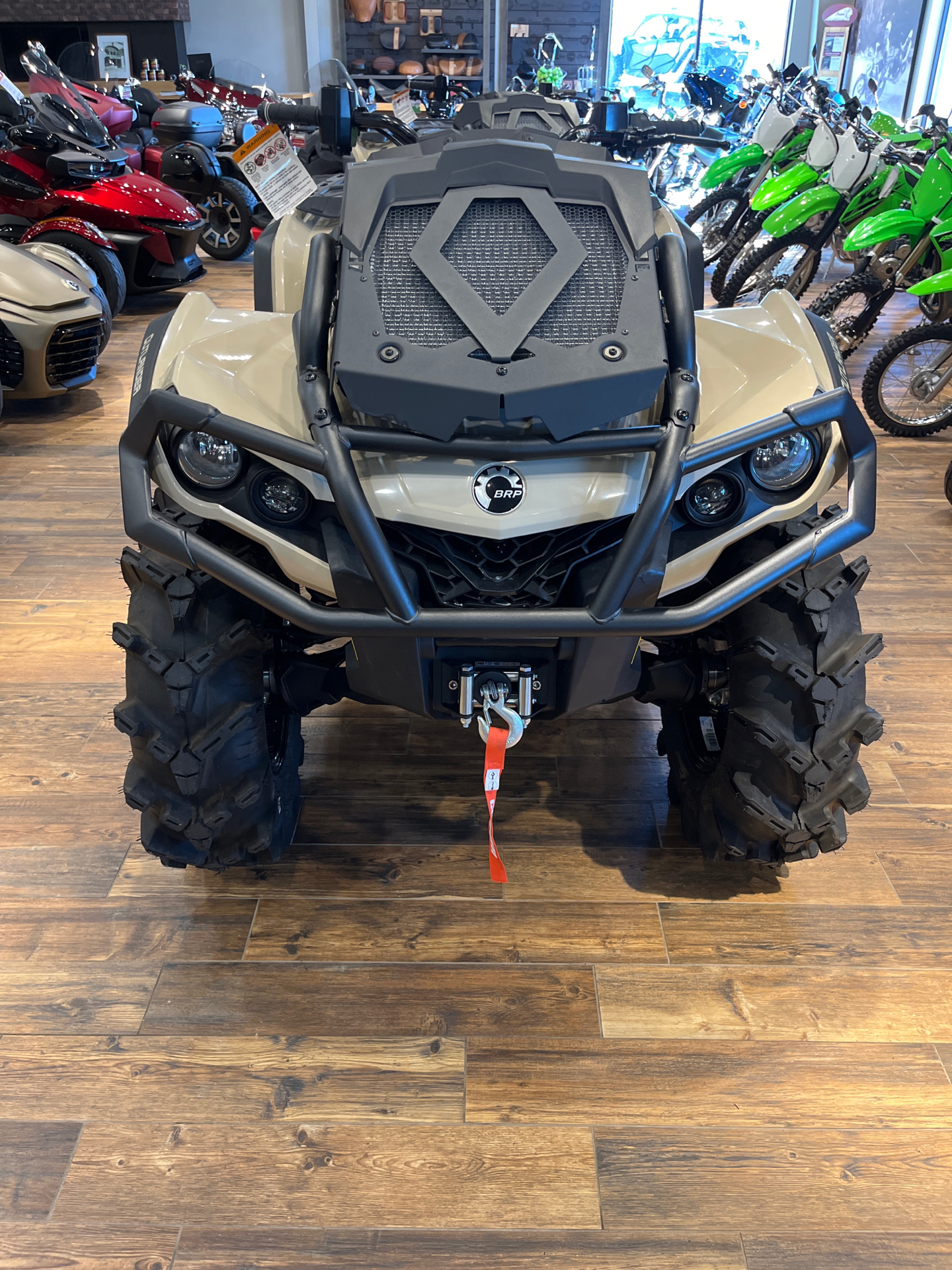 2022 Can-Am Outlander X MR 1000R in Mineral Wells, West Virginia - Photo 2